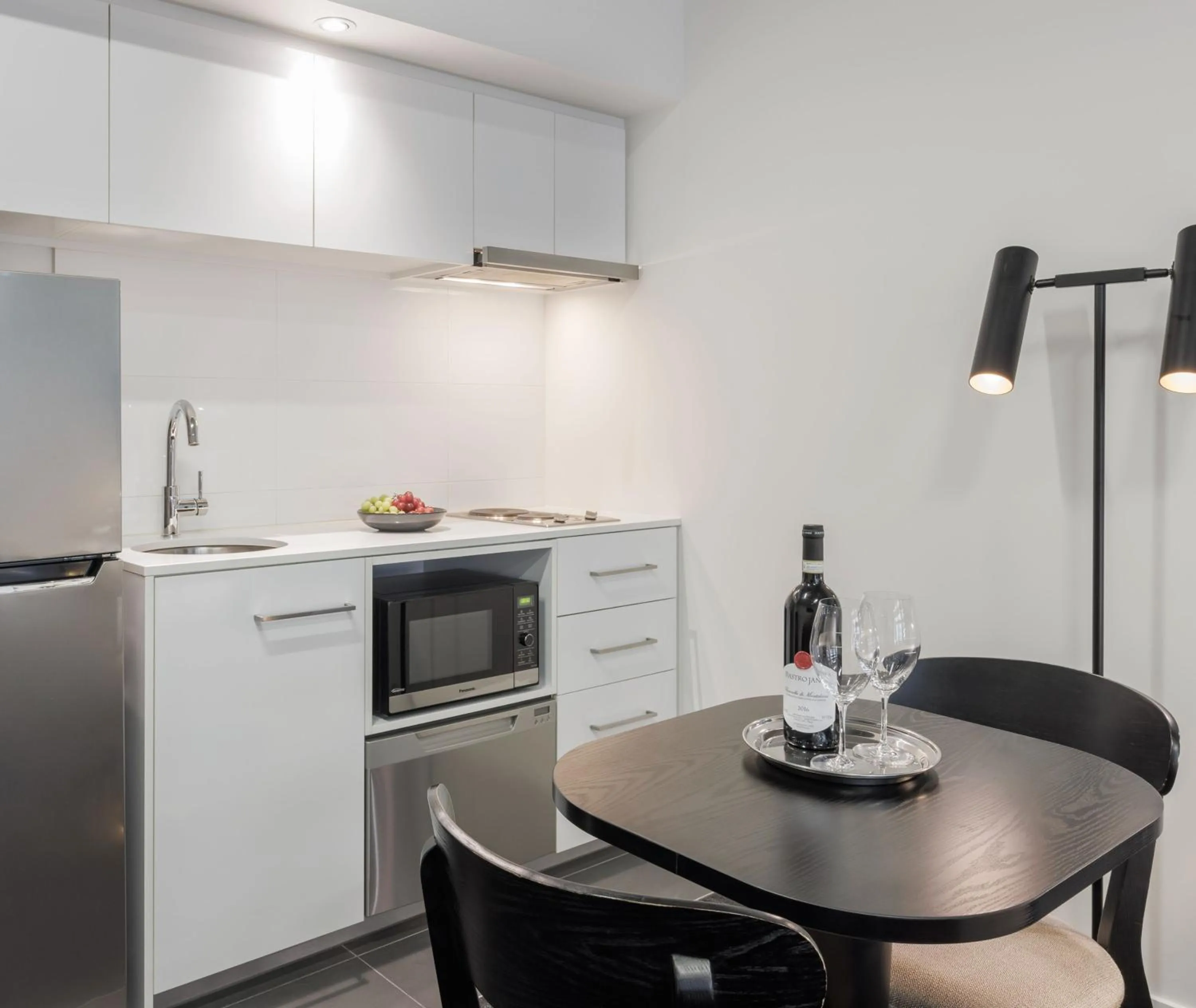 Kitchen or kitchenette in Oaks Melbourne St Kilda Road Hotel