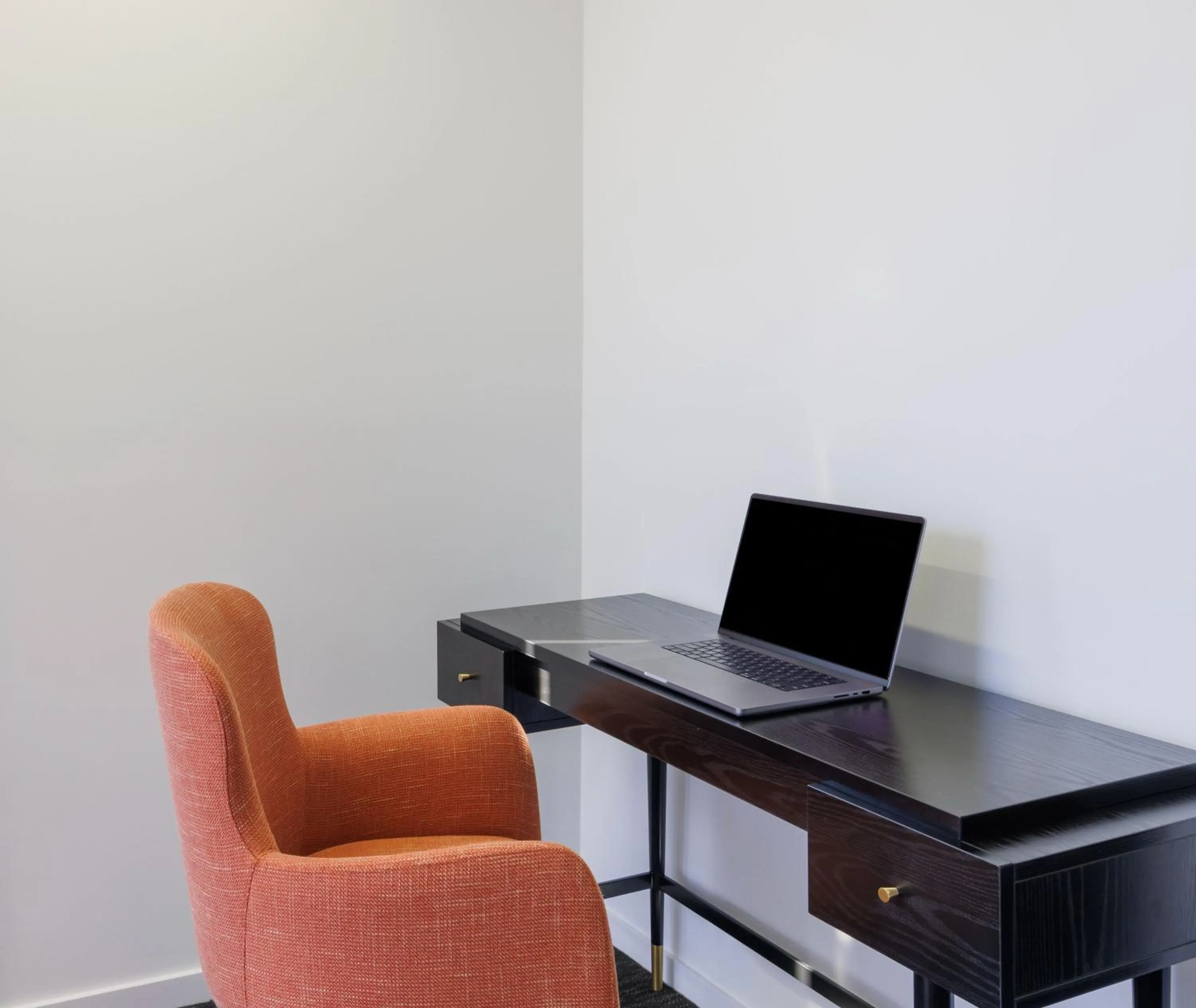 Bedroom in Oaks Melbourne St Kilda Road Hotel