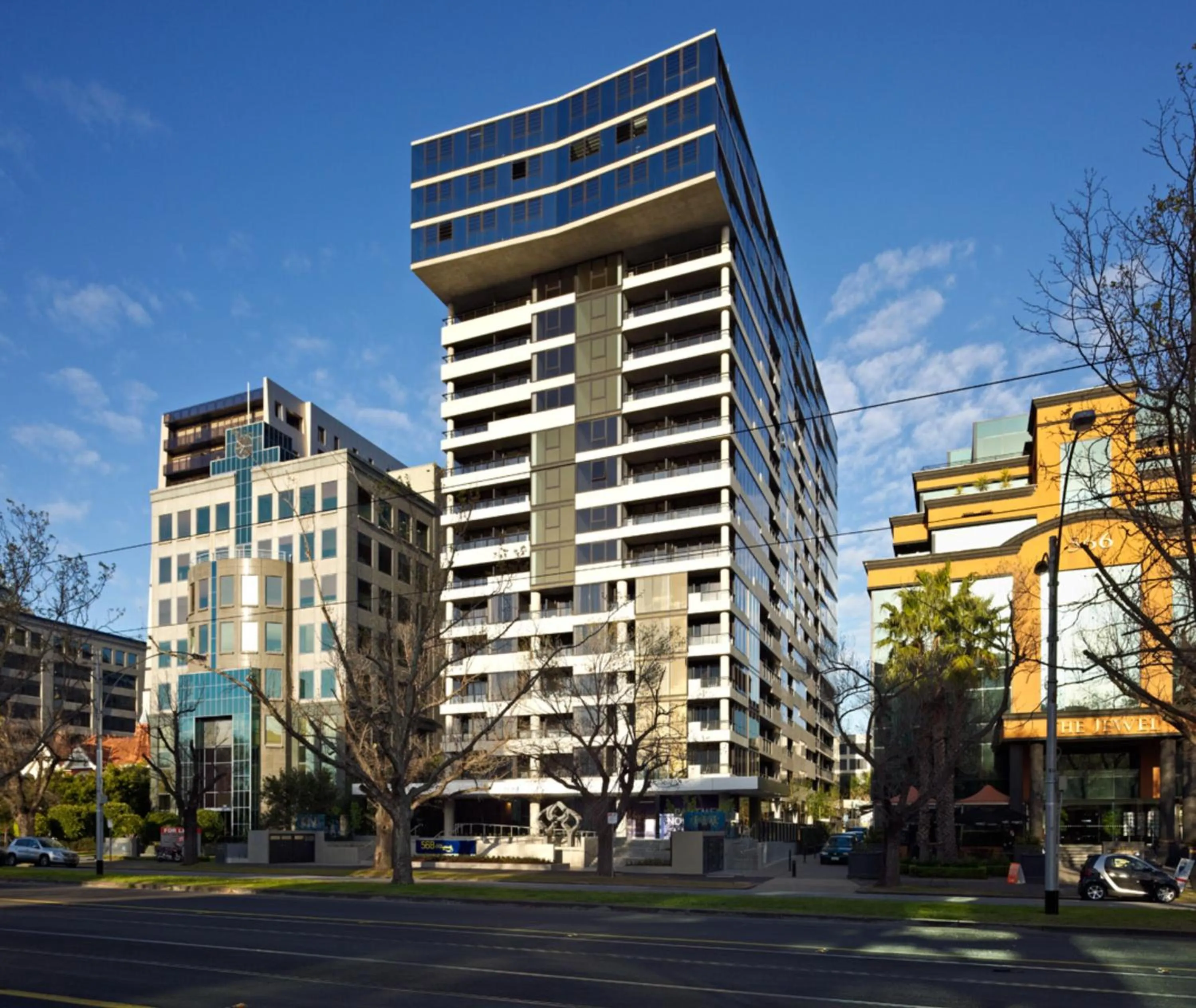 Property building in Oaks Melbourne St Kilda Road Hotel