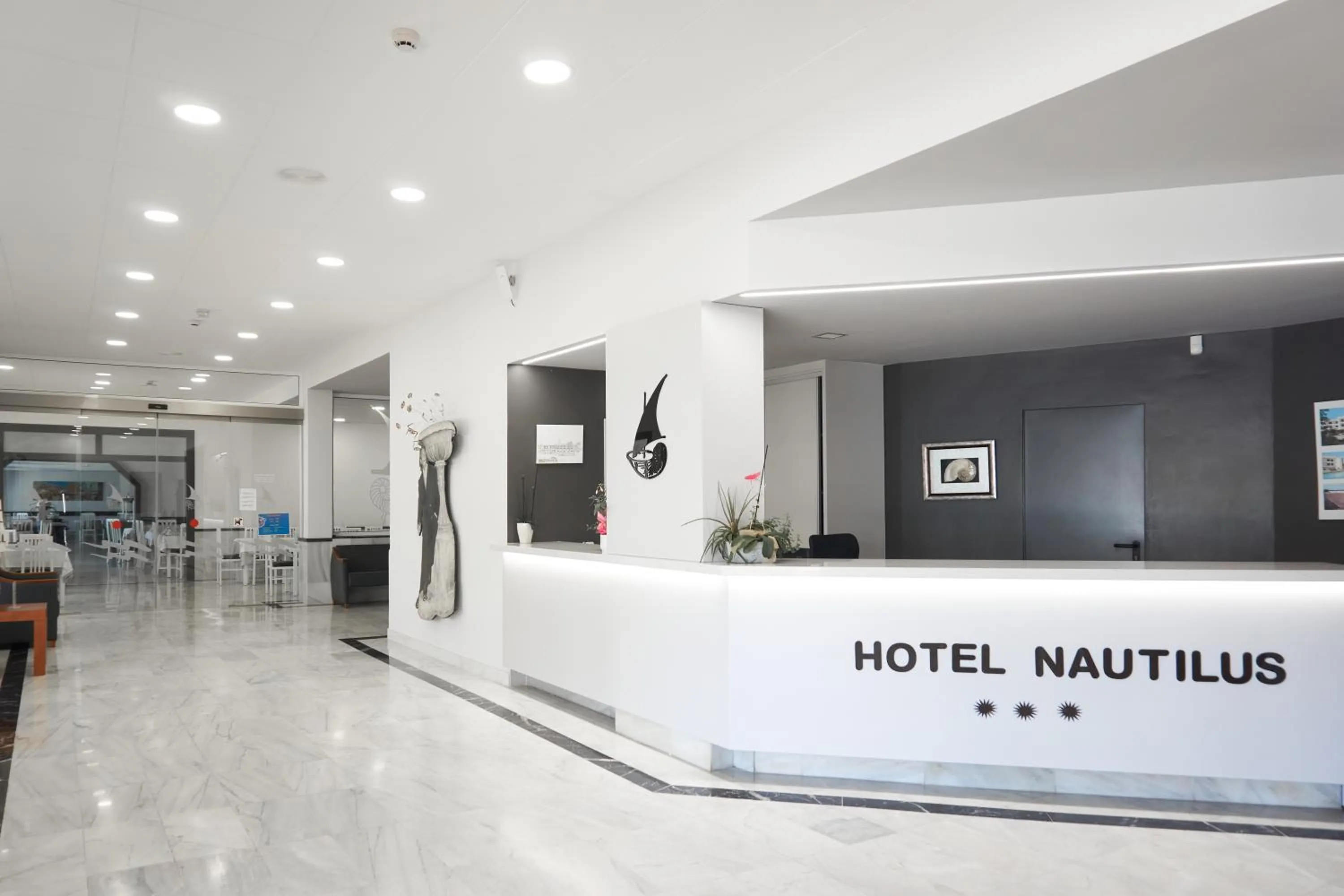 Lobby or reception in Nautilus Hotel