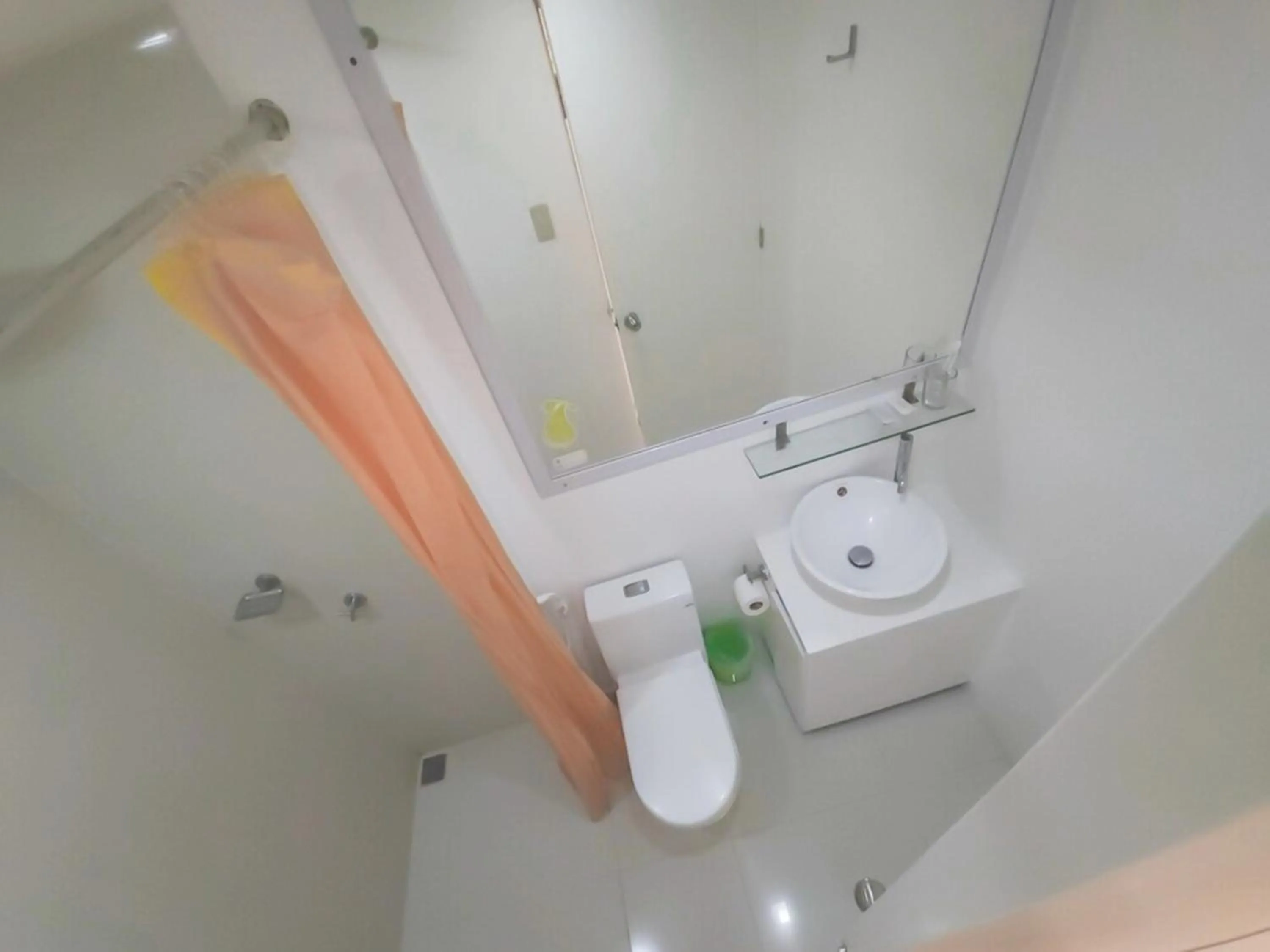 Bathroom in Wanderlust Bed and Breakfast Puerto Princesa