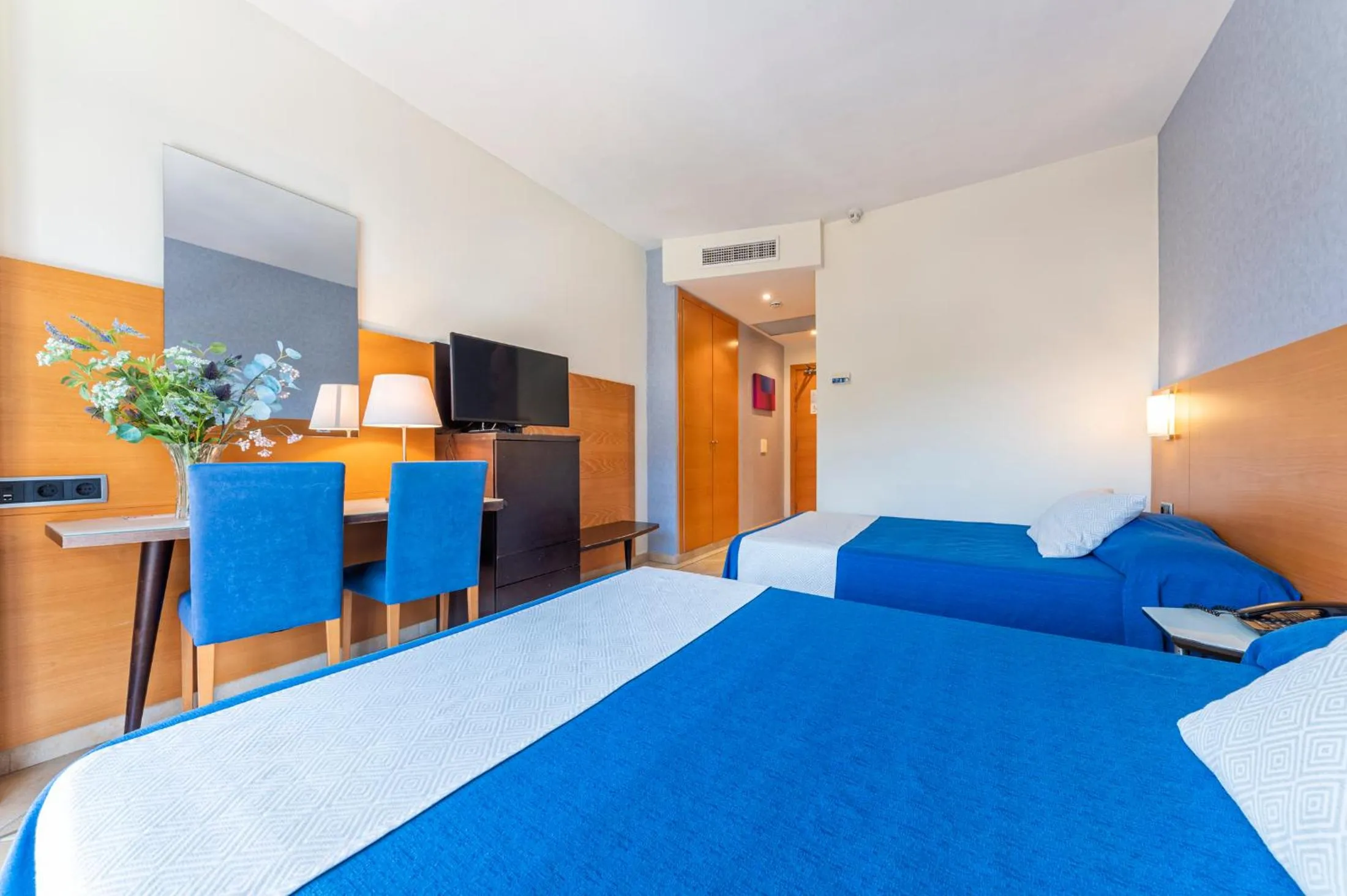 Bed in Hotel Rober Palas