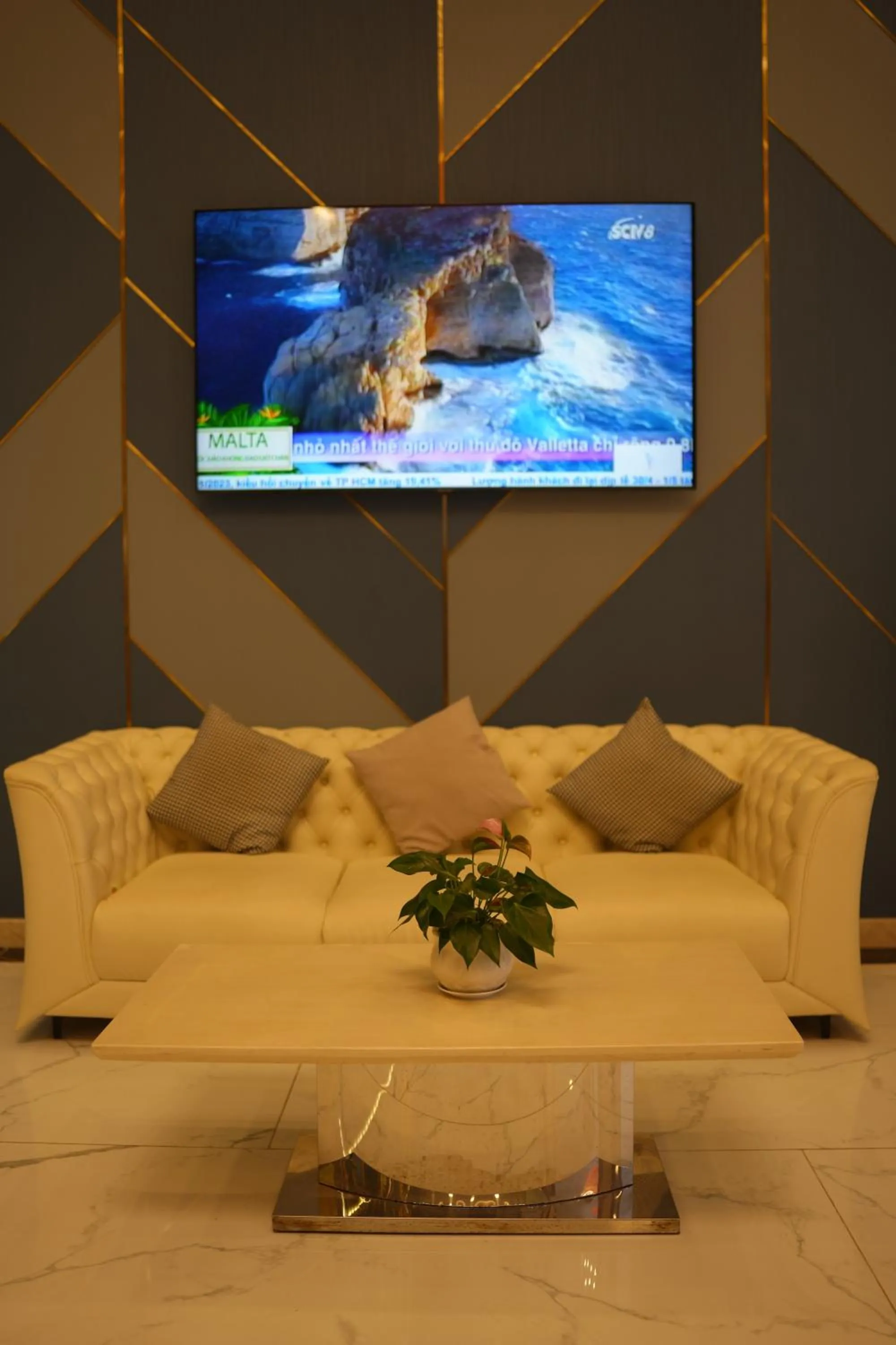 Lobby or reception in Pleiku Hotel by Gia Lai Tourist