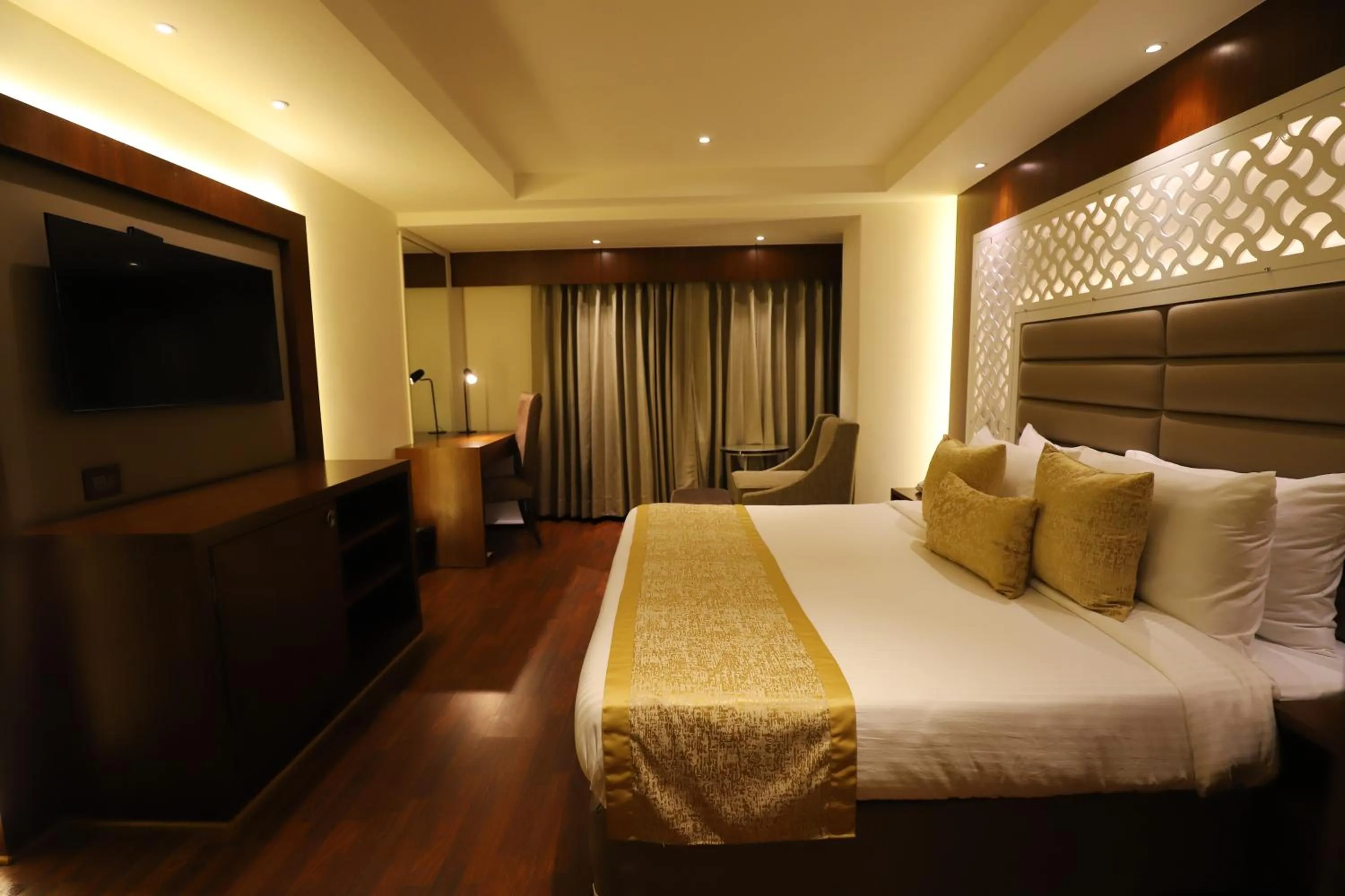 Bedroom, Bed in The Pristine Hotel