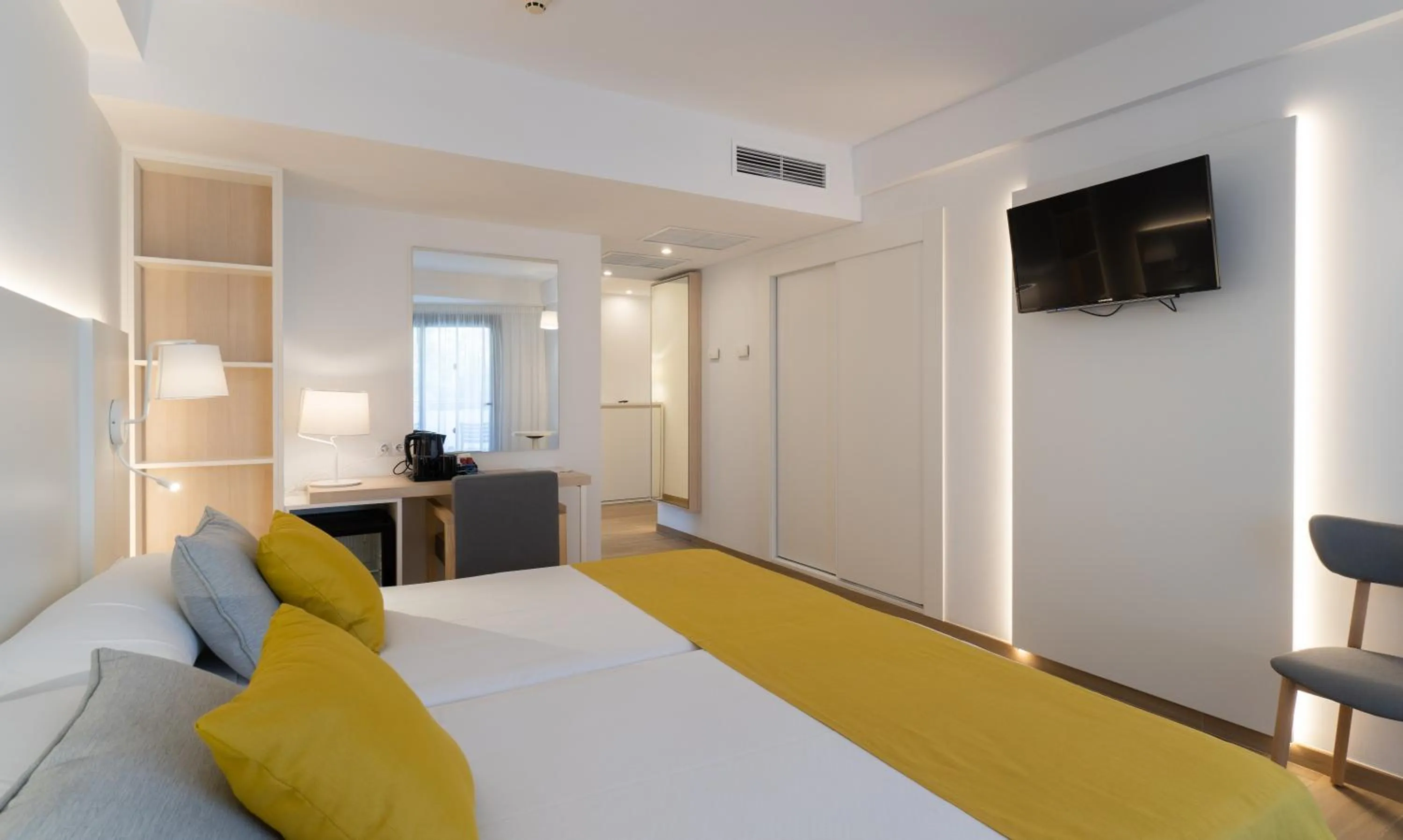 Photo of the whole room, Bed in Medplaya Hotel Rio Park