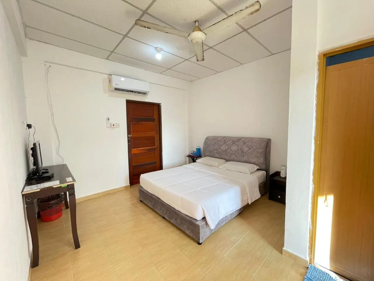 Bed in DGeting Beach Resort