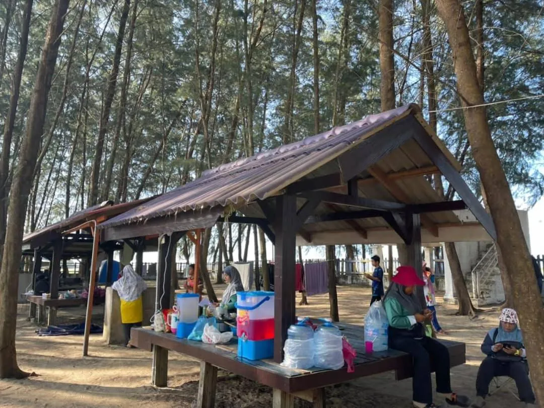 DGeting Beach Resort