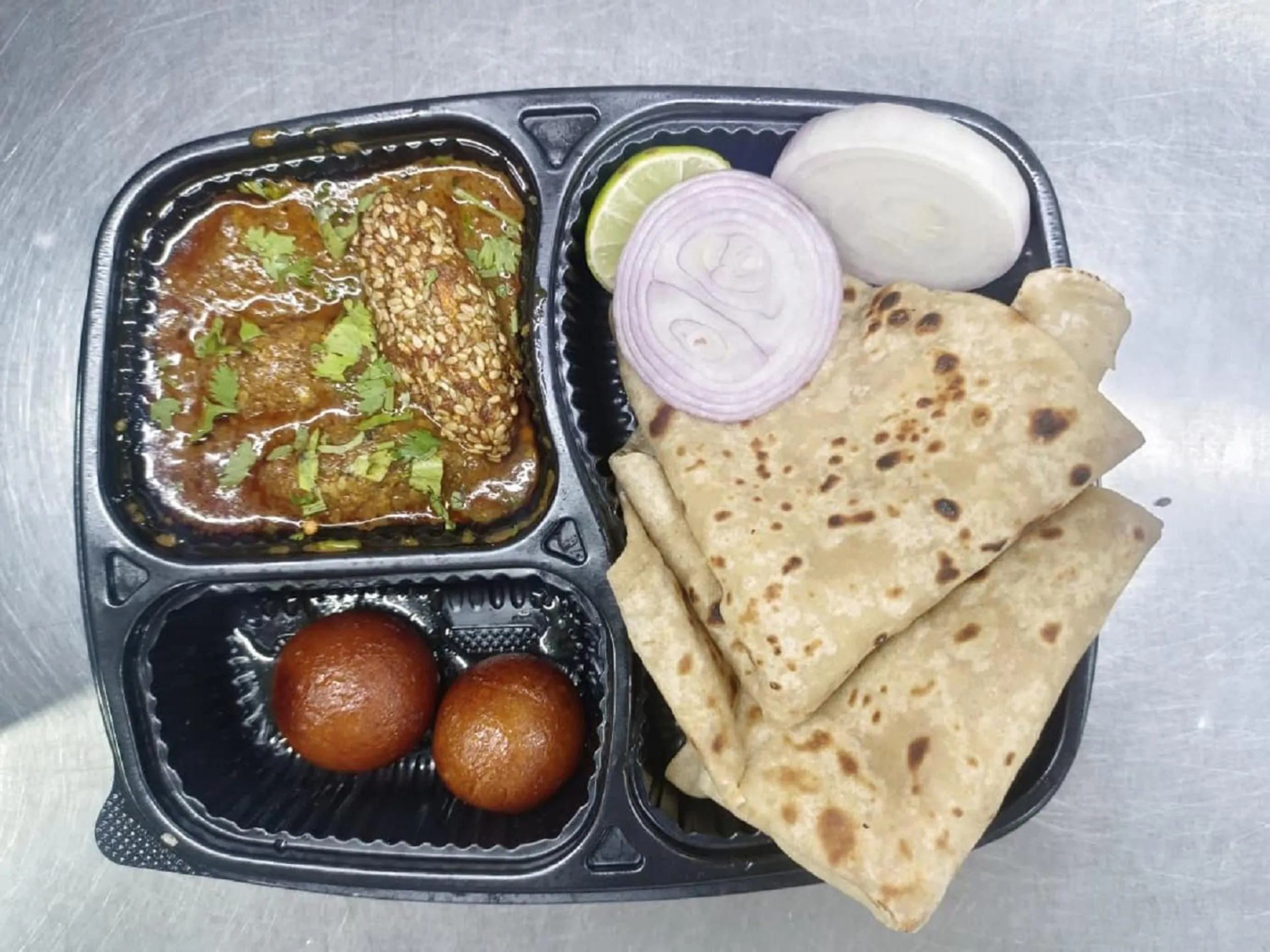 Restaurant/places to eat in Hotel Akruti, Nanded