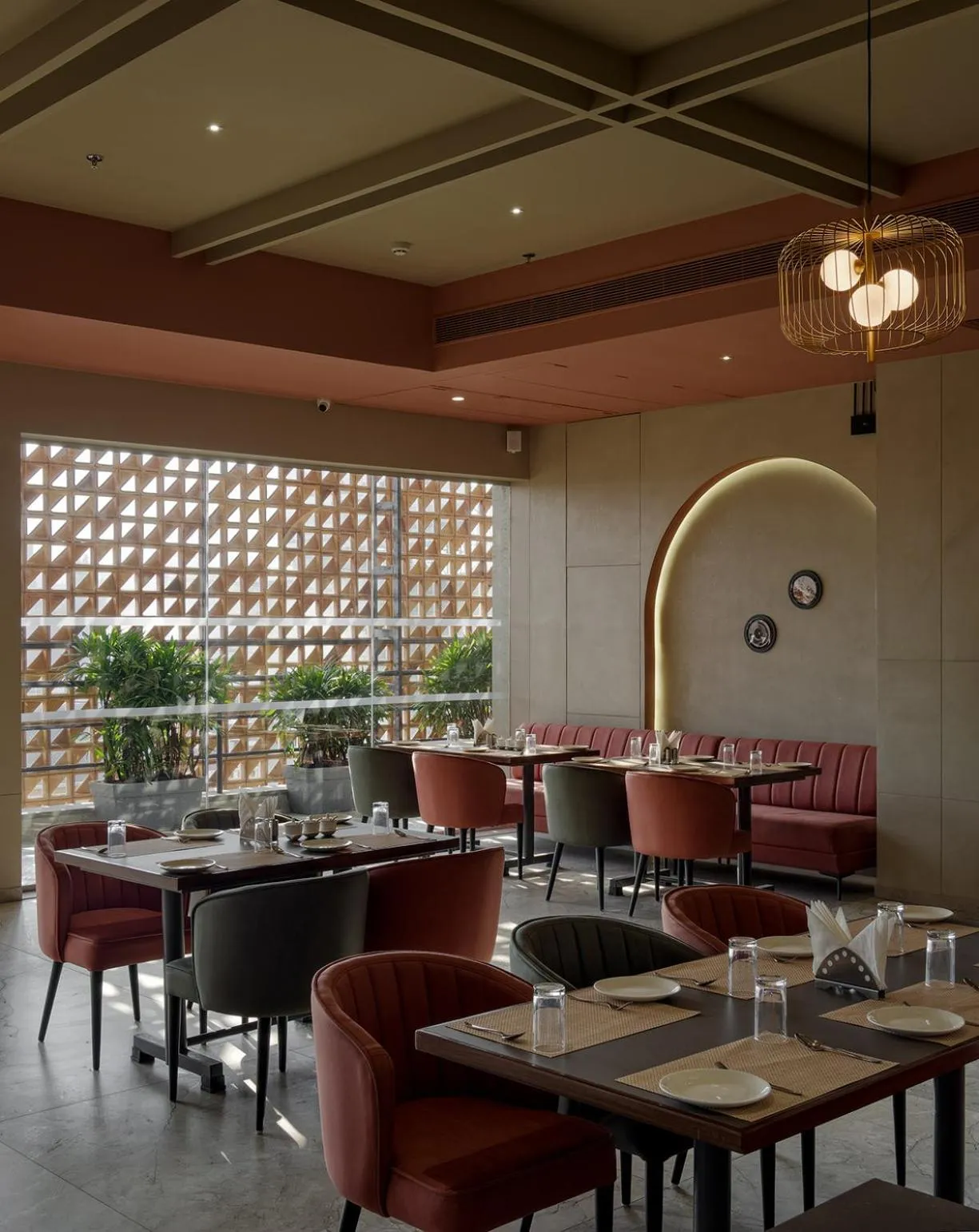 Restaurant/places to eat in Hotel Akruti, Nanded