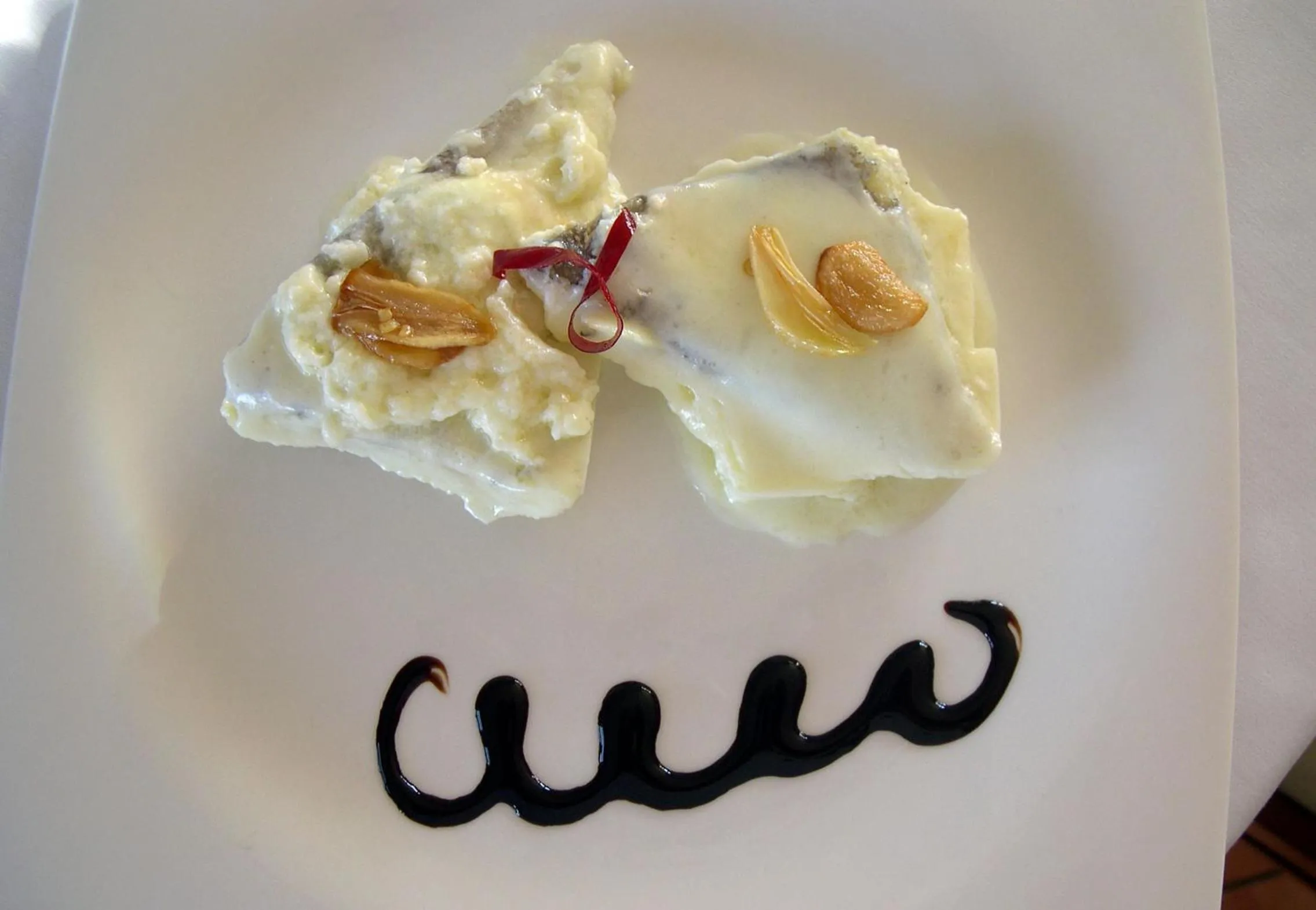 Restaurant/places to eat in Villa Mencia