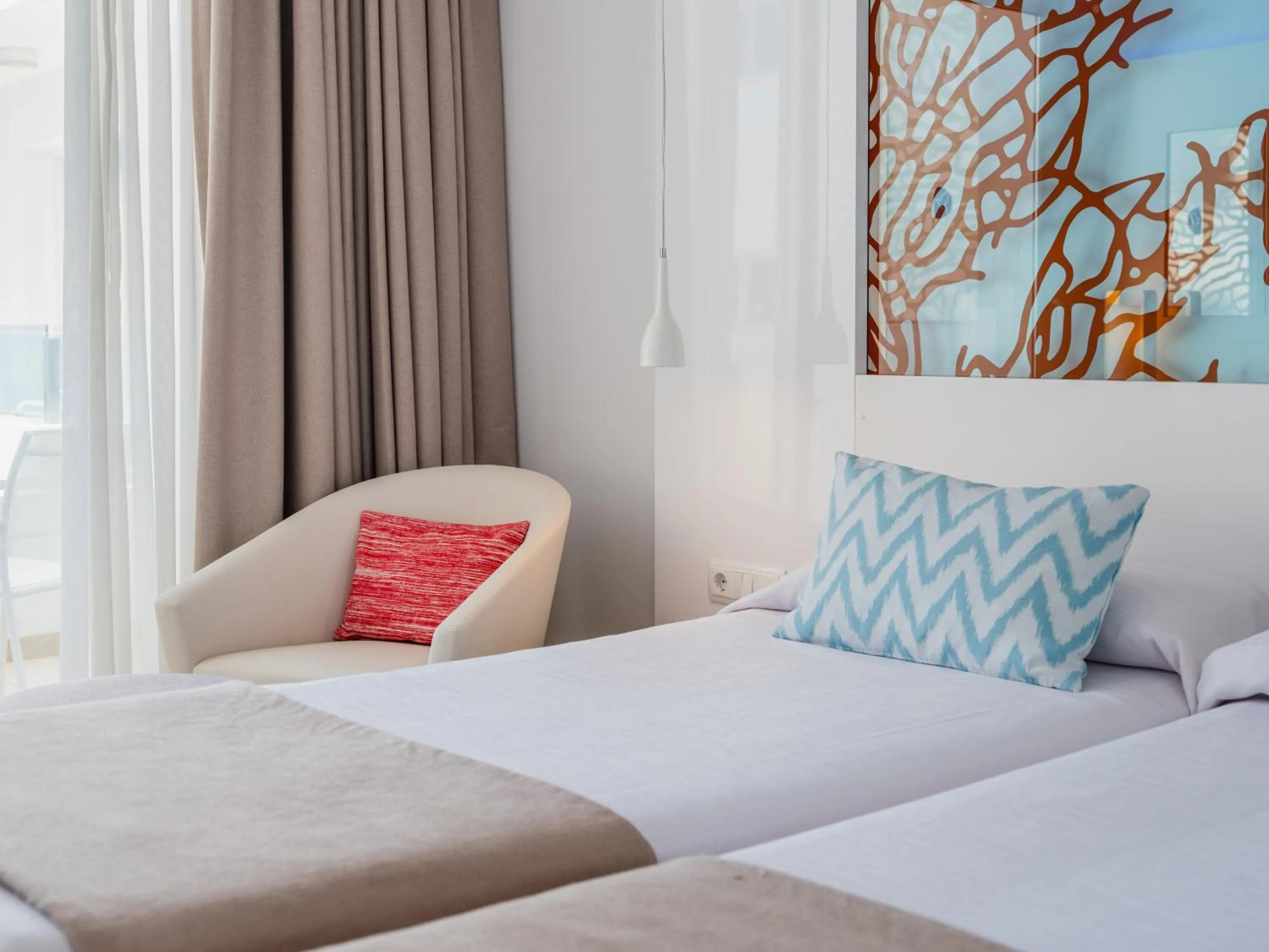 Bedroom, Bed in The Sea Hotel by Grupotel - Adults Only