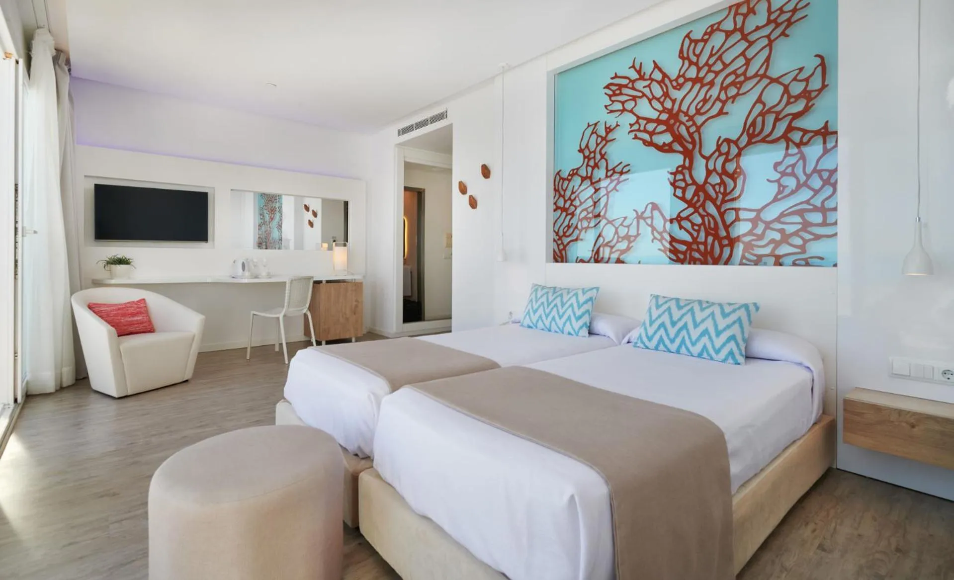 Bed in The Sea Hotel by Grupotel - Adults Only
