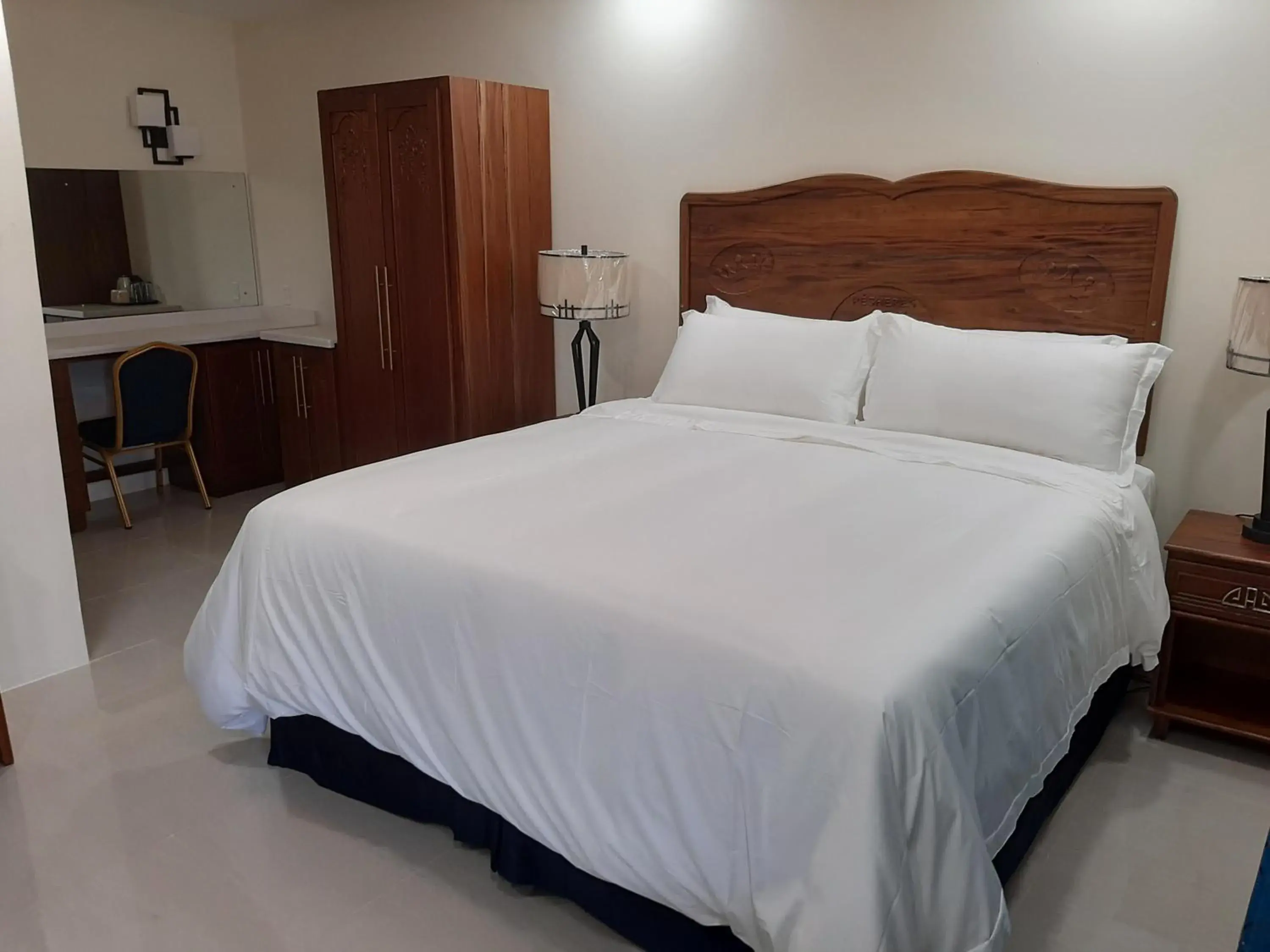 King Room with Garden View in PESHERES INN & SPA King Room with Garden View in PESHERES INN & SPA