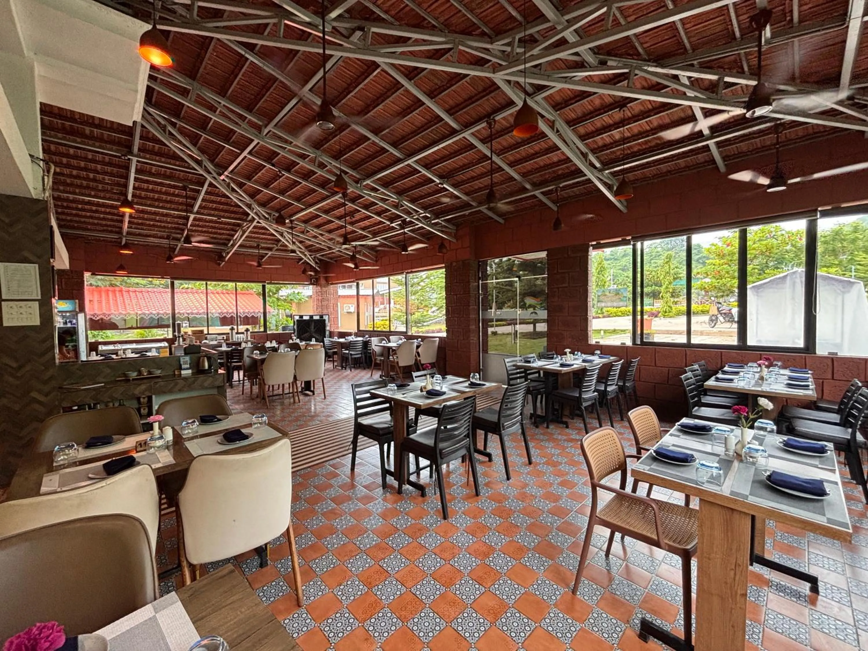 Breakfast in HillRock Resort & Villas, Neral-Karjat