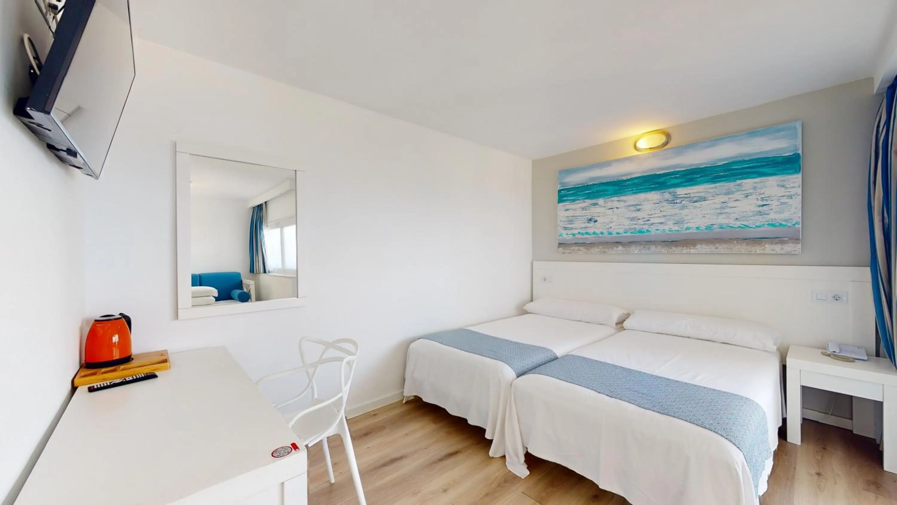 Bedroom, Bed in HYB Eurocalas