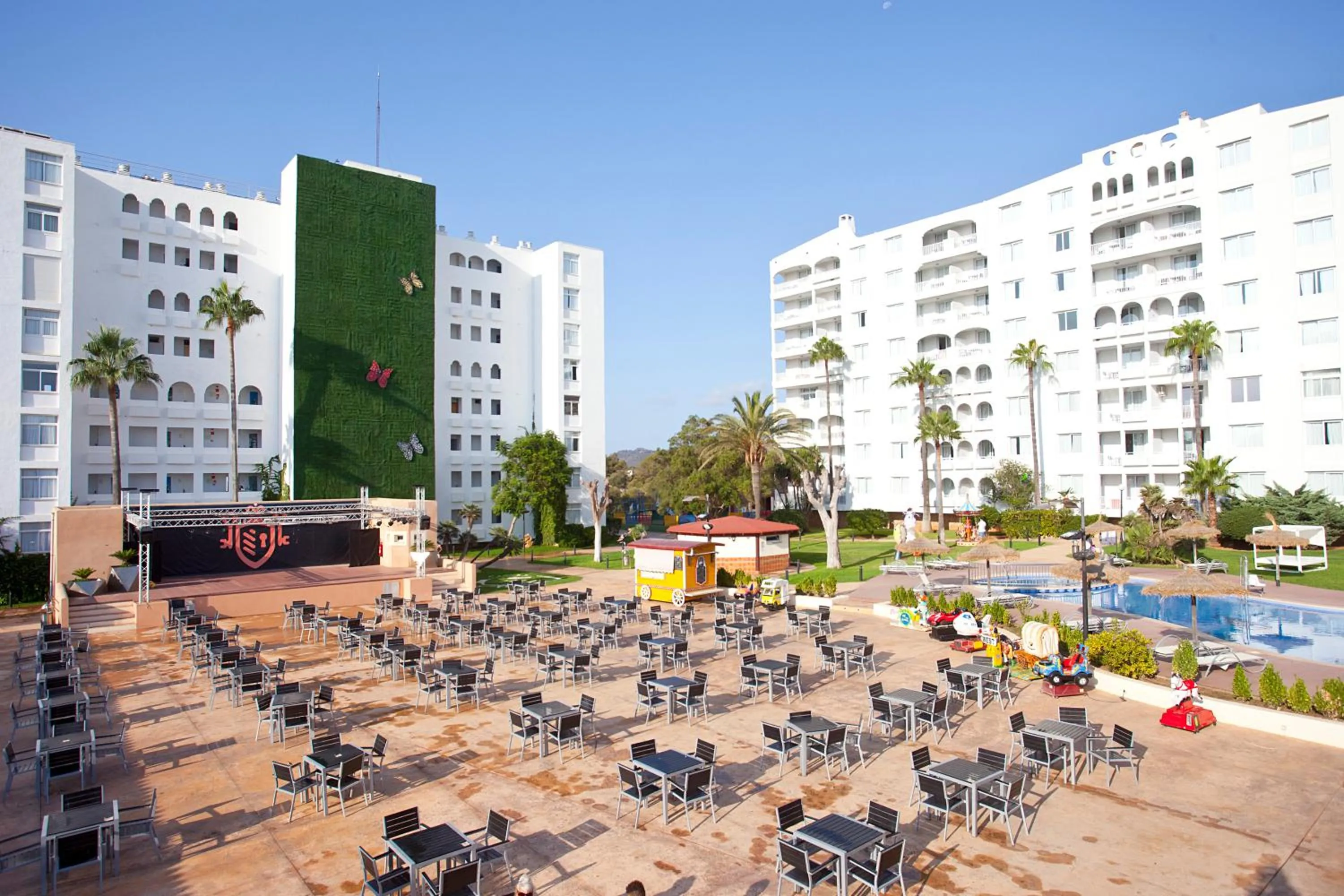 Property building in HYB Eurocalas