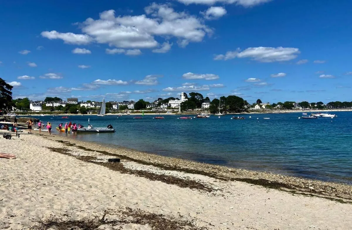 Beach in Embruns et Sarrasin