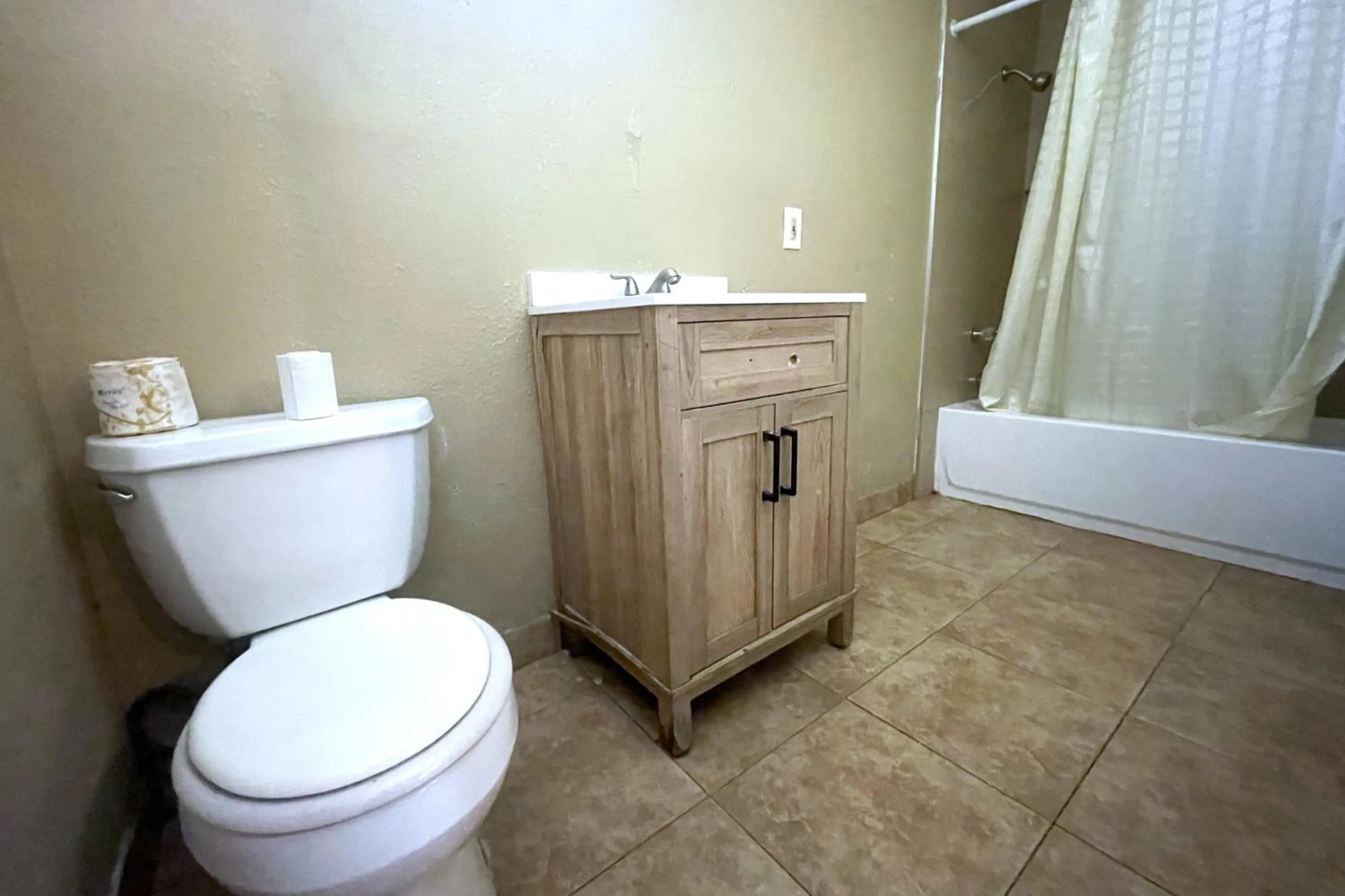 Bathroom in Sai Park Motel