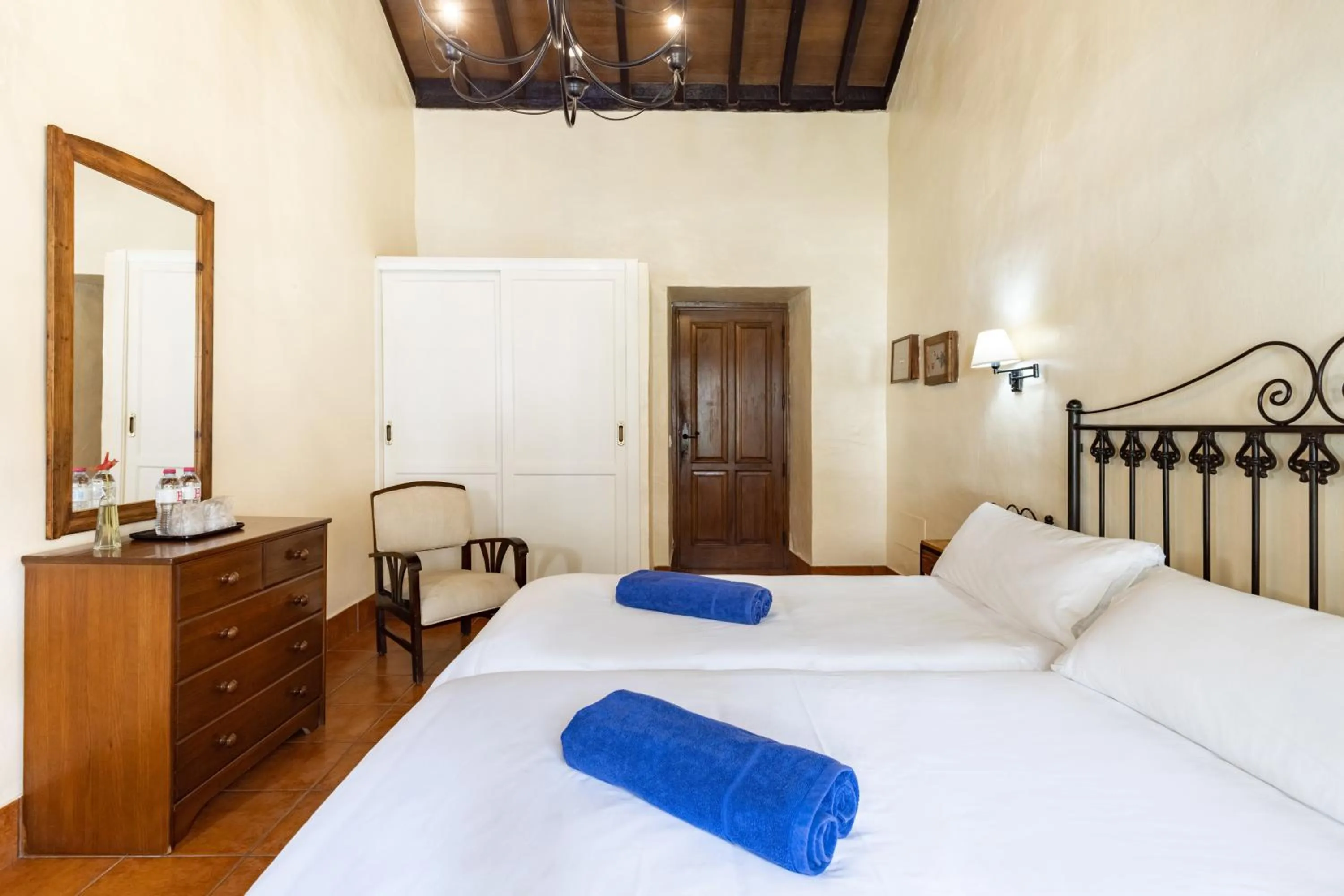 Bedroom, Bed in Hotel El Patio