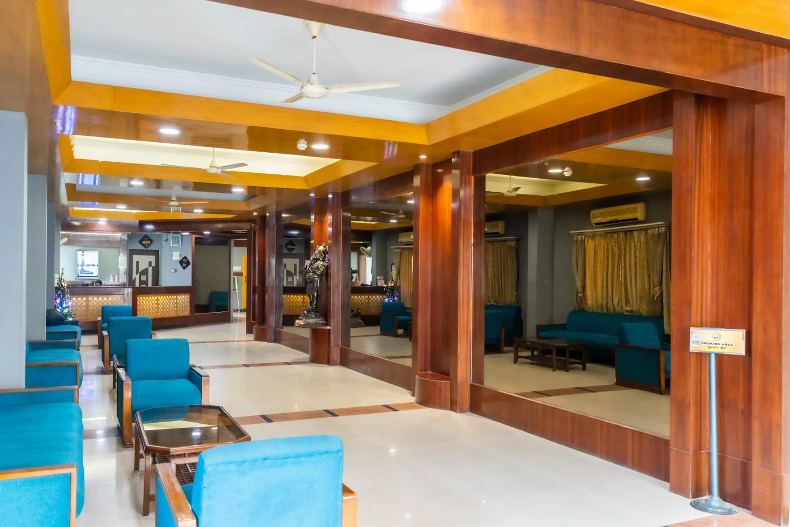 Lobby or reception in Hotel Kant Palace