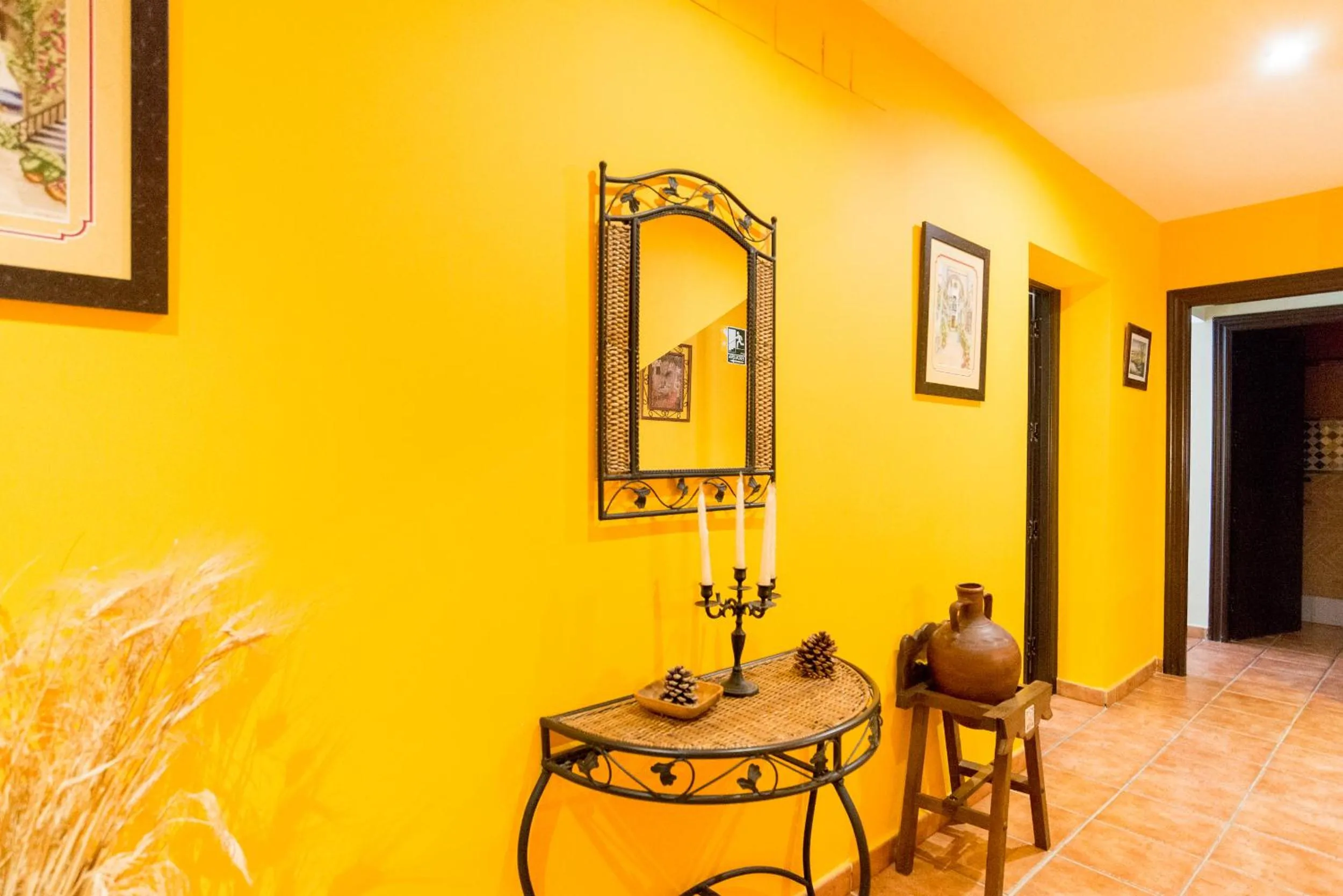 Decorative detail in Hostal El Escudo de Mijas