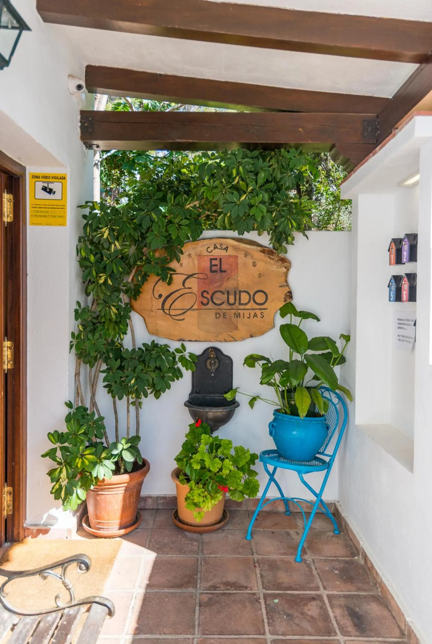 Facade/entrance in Hostal El Escudo de Mijas
