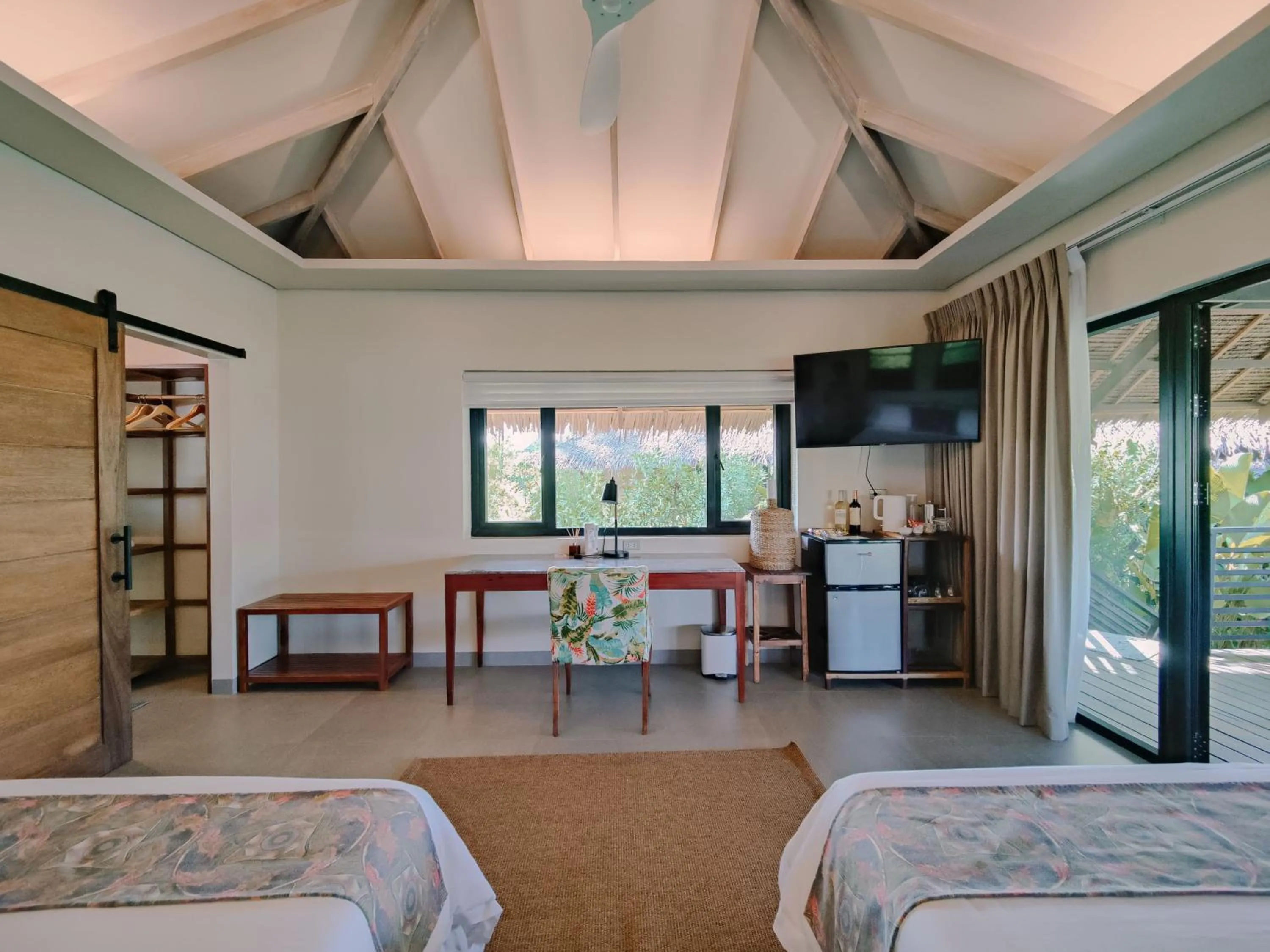 Bed in Kaimana Resort Siargao