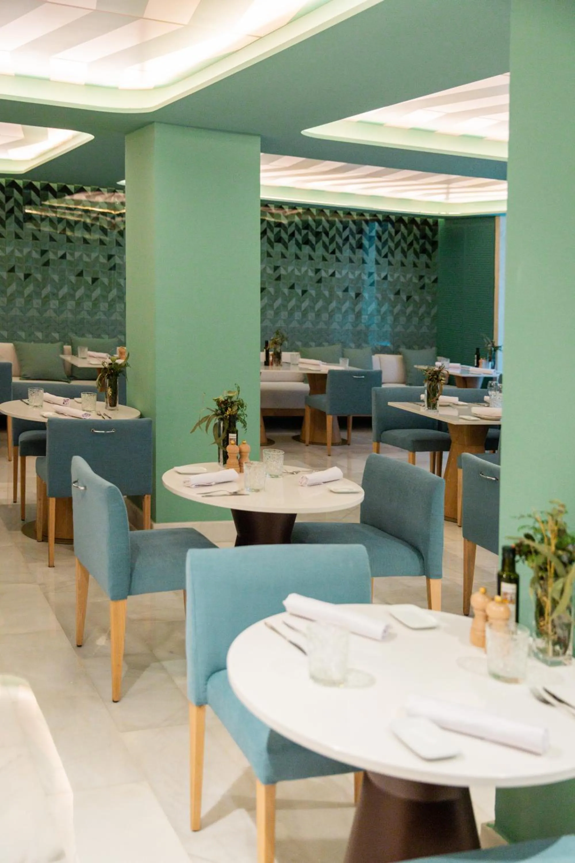 Restaurant/places to eat in Hospes Amérigo, Alicante, a Member of Design Hotels