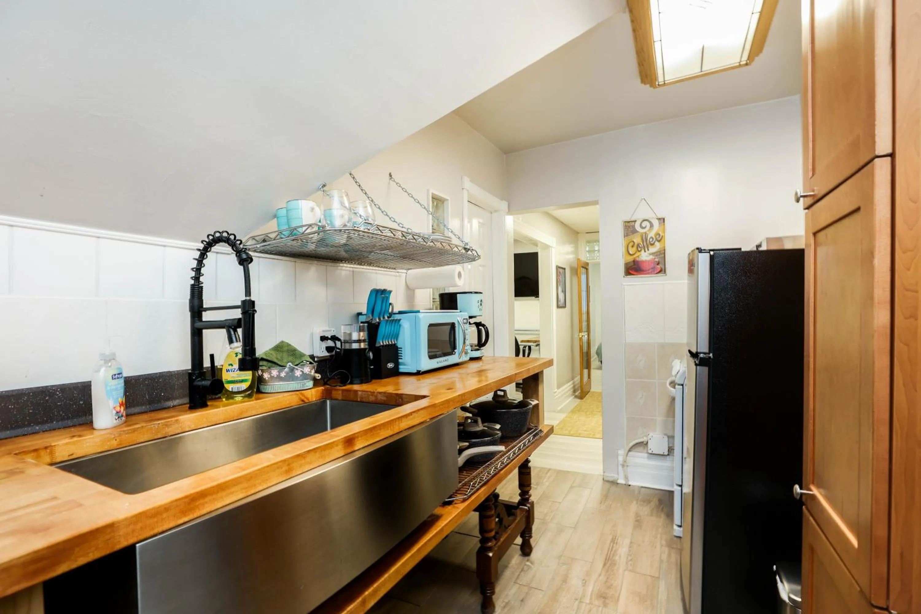 Kitchen or kitchenette in Wolseley the heart of the city !