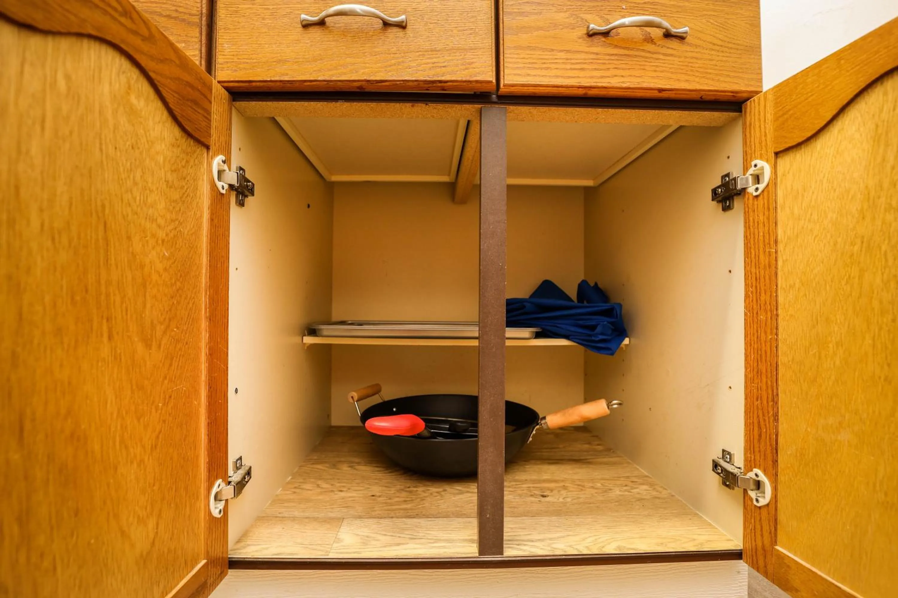 Kitchen or kitchenette in Wolseley the heart of the city !