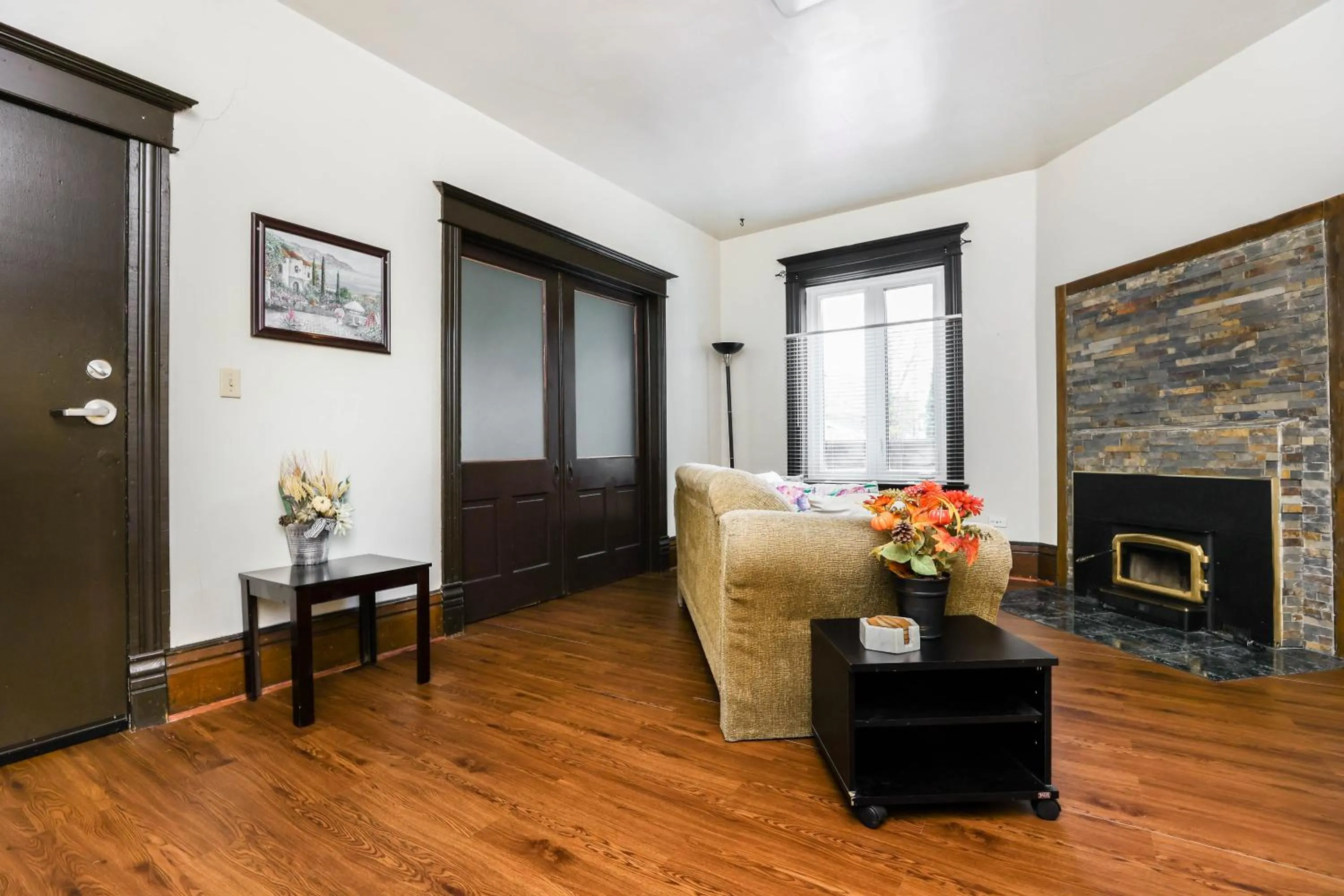 Living room in Wolseley the heart of the city !