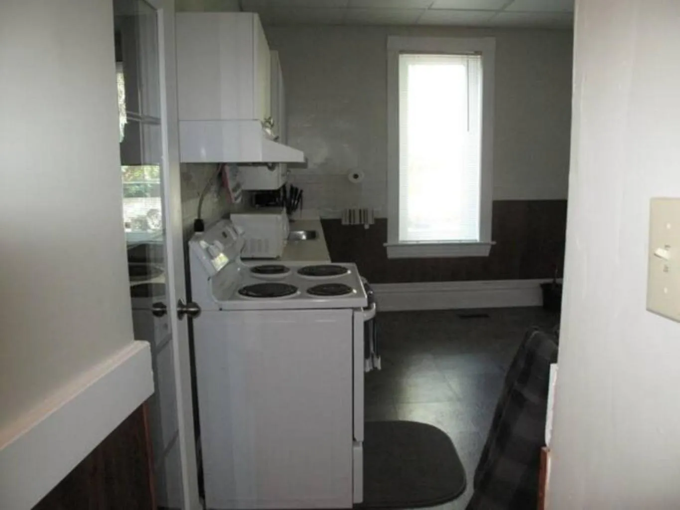 Kitchen or kitchenette in Wolseley the heart of the city !