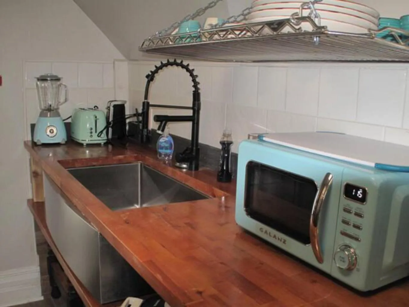 Kitchen or kitchenette in Wolseley the heart of the city !