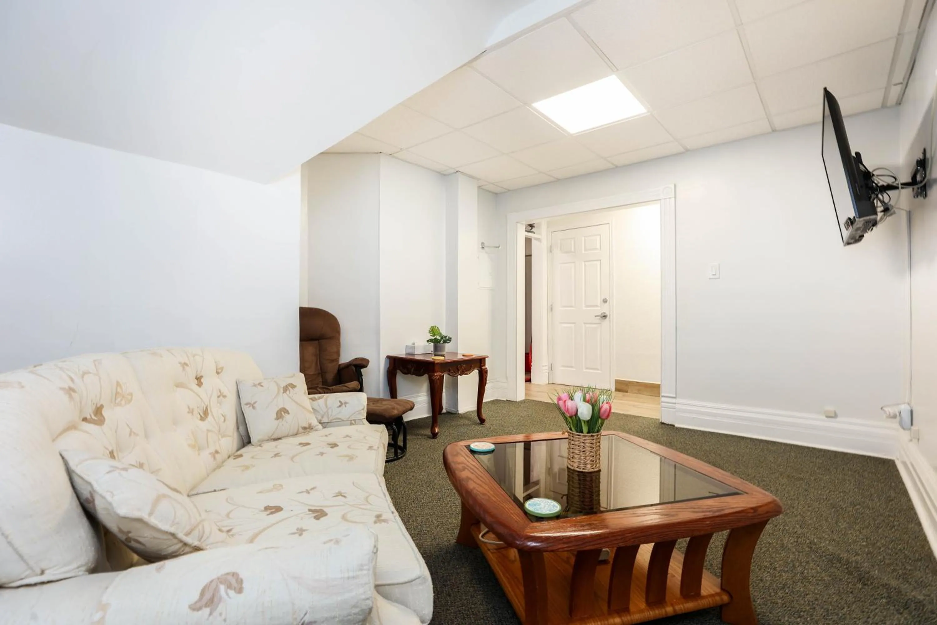 Living room in Wolseley the heart of the city !