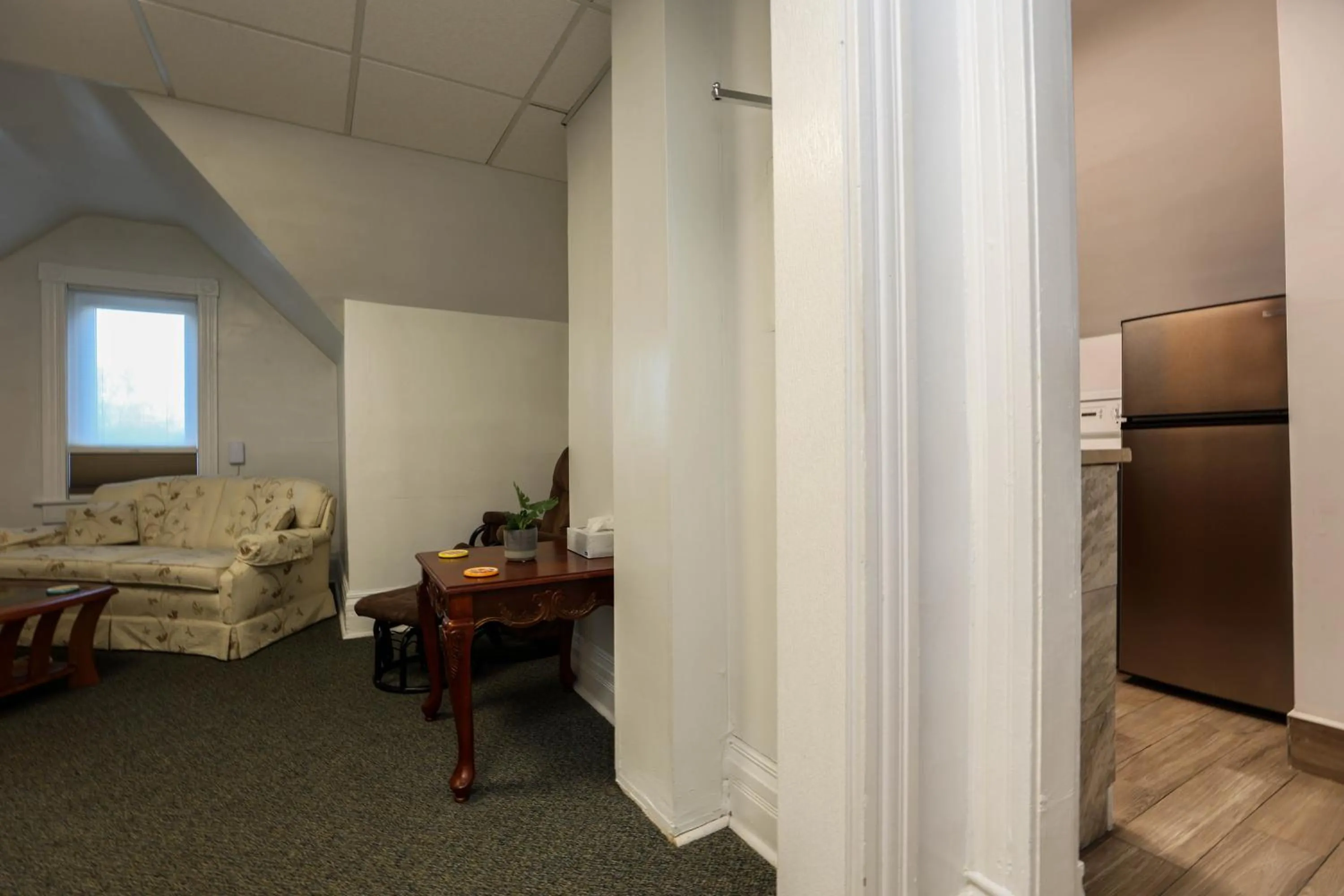 Seating area in Wolseley the heart of the city !