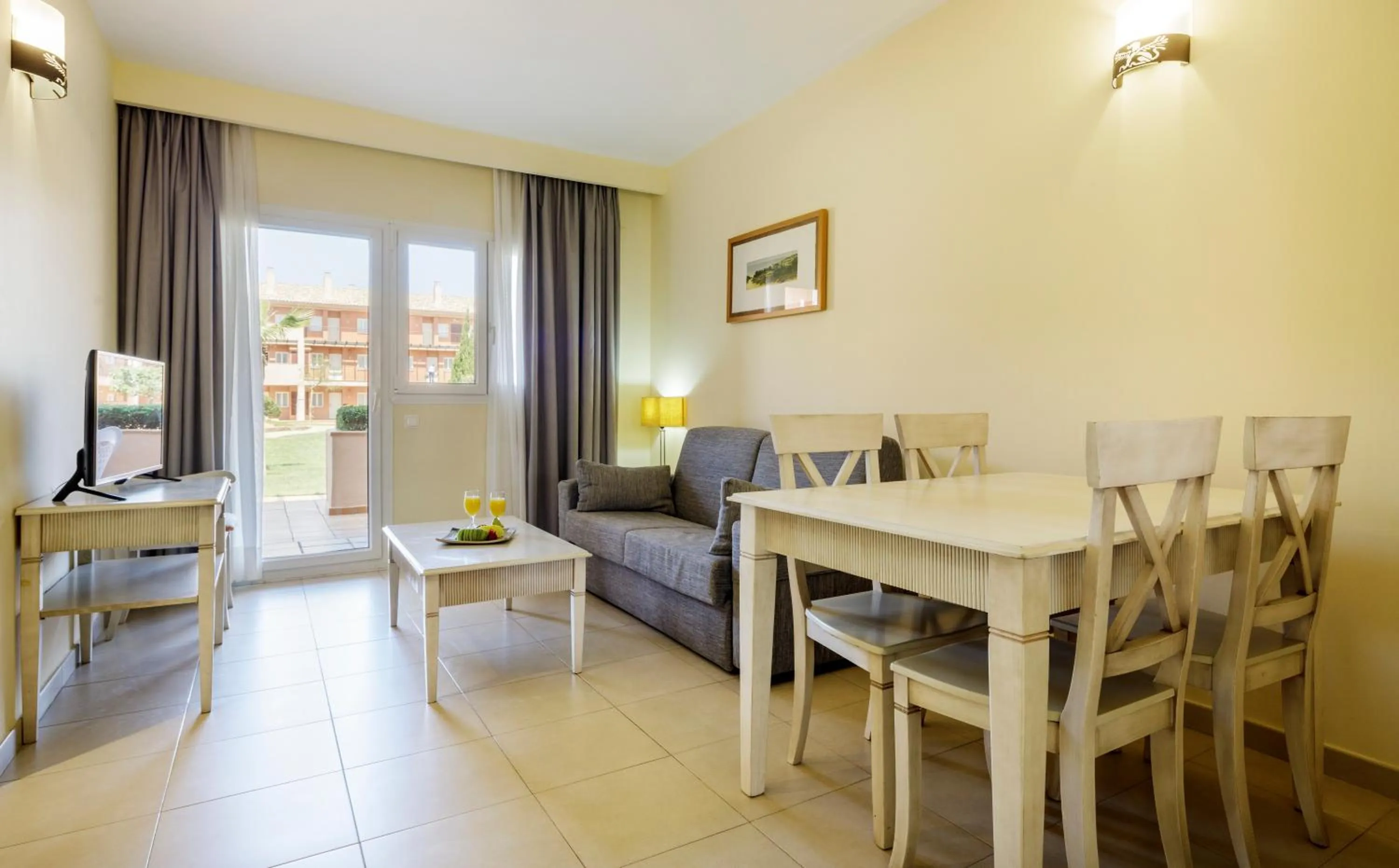 Living room in Ilunion Sancti Petri