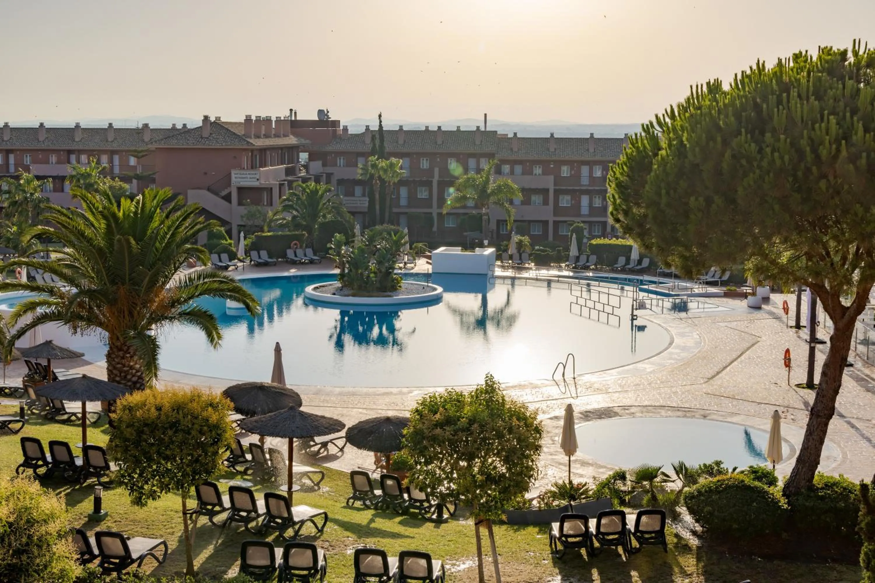 Pool view in Ilunion Sancti Petri