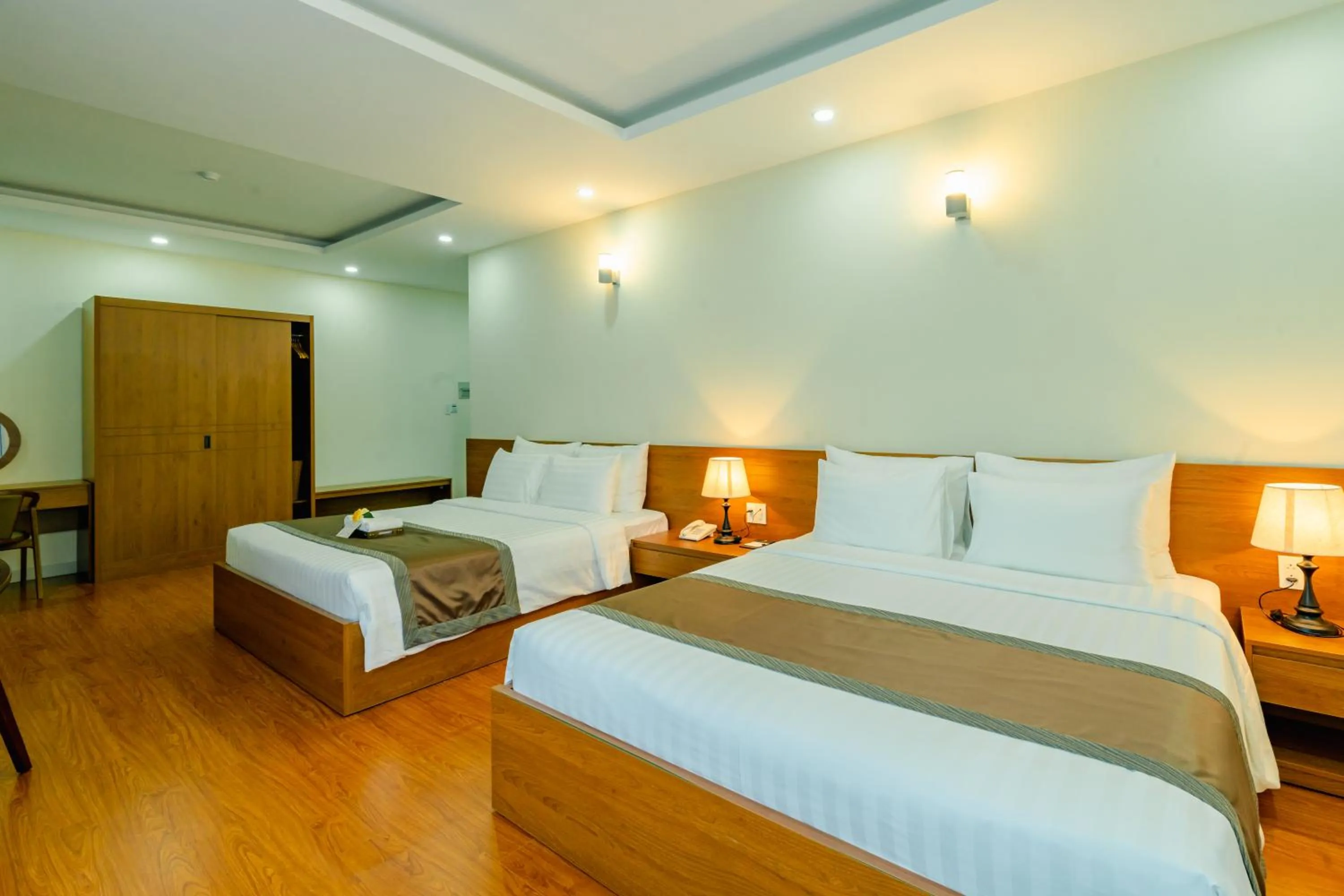 Photo of the whole room, Bed in Bombo DaLat Hotel