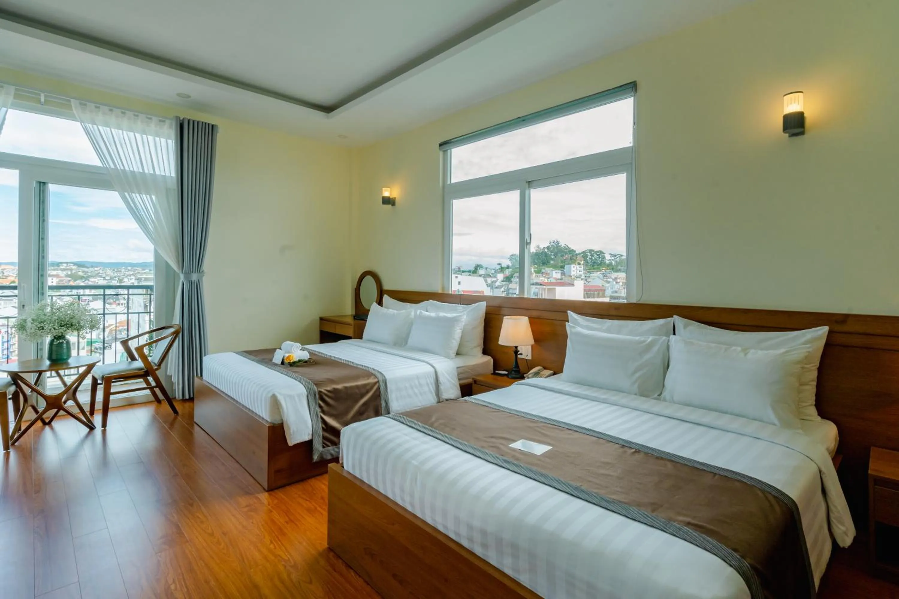 Property building, Bed in Bombo DaLat Hotel