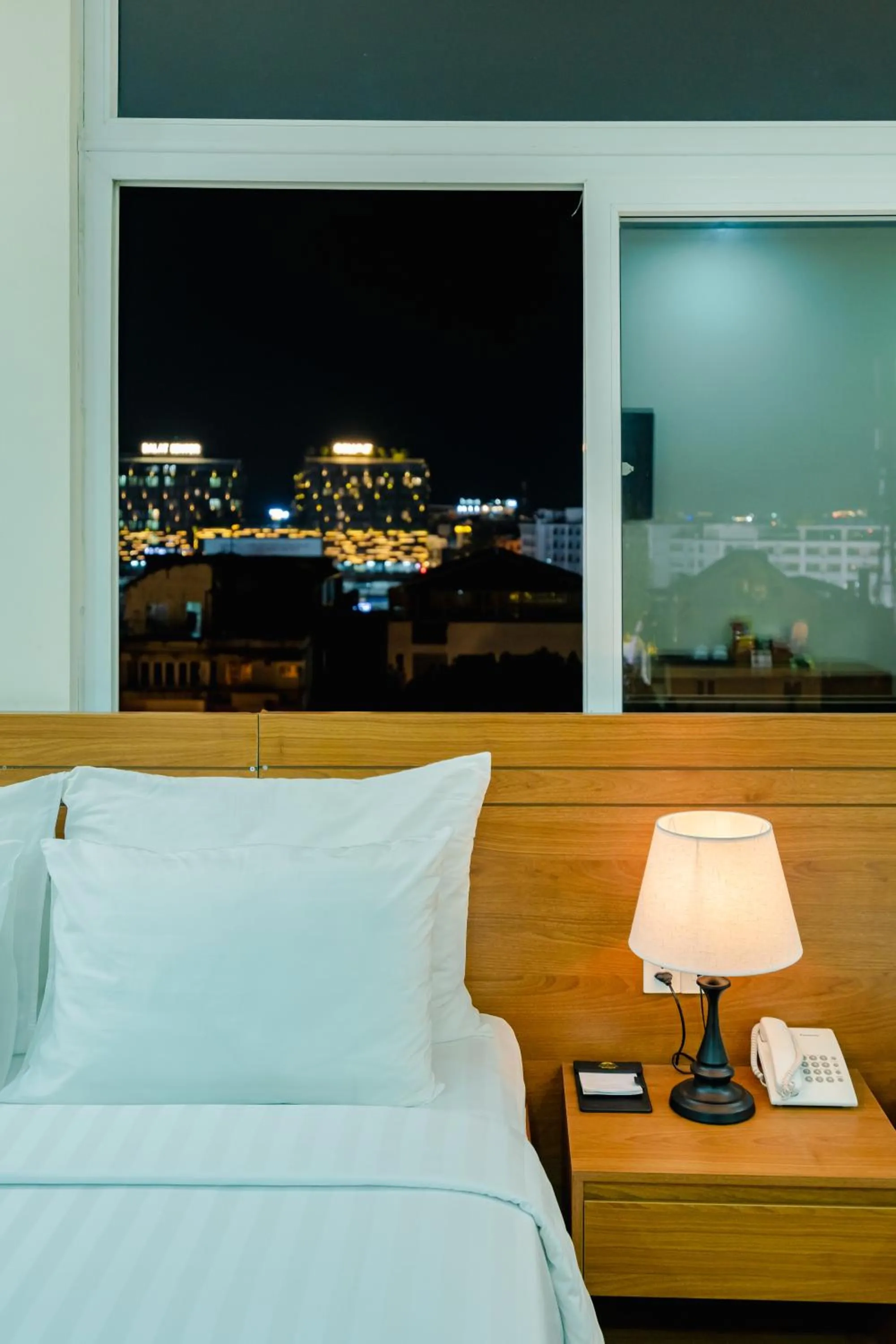 Night, Bed in Bombo DaLat Hotel