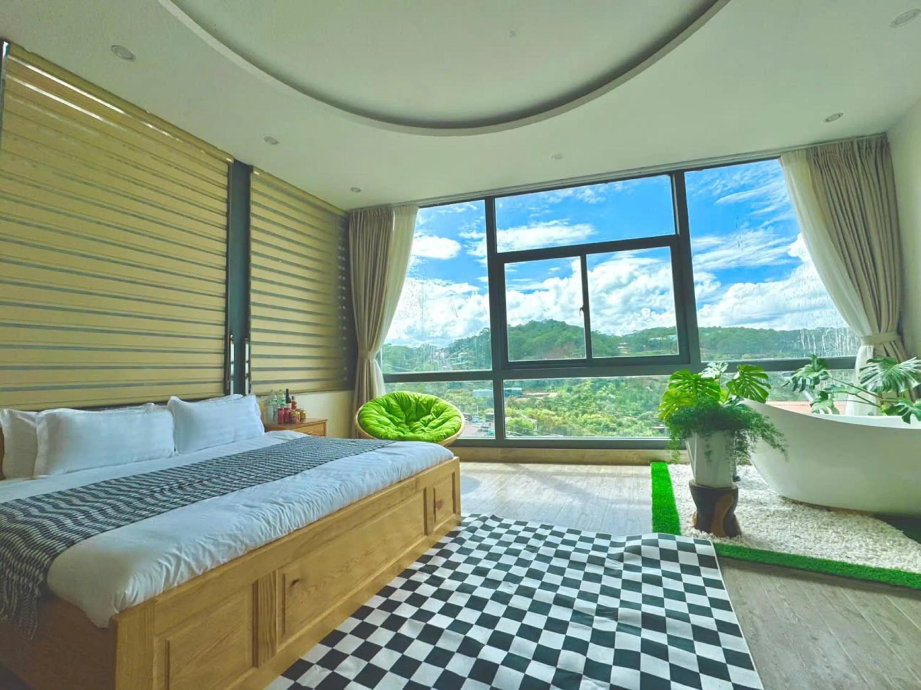 Photo of the whole room, Bed in Pine Forest House Dalat