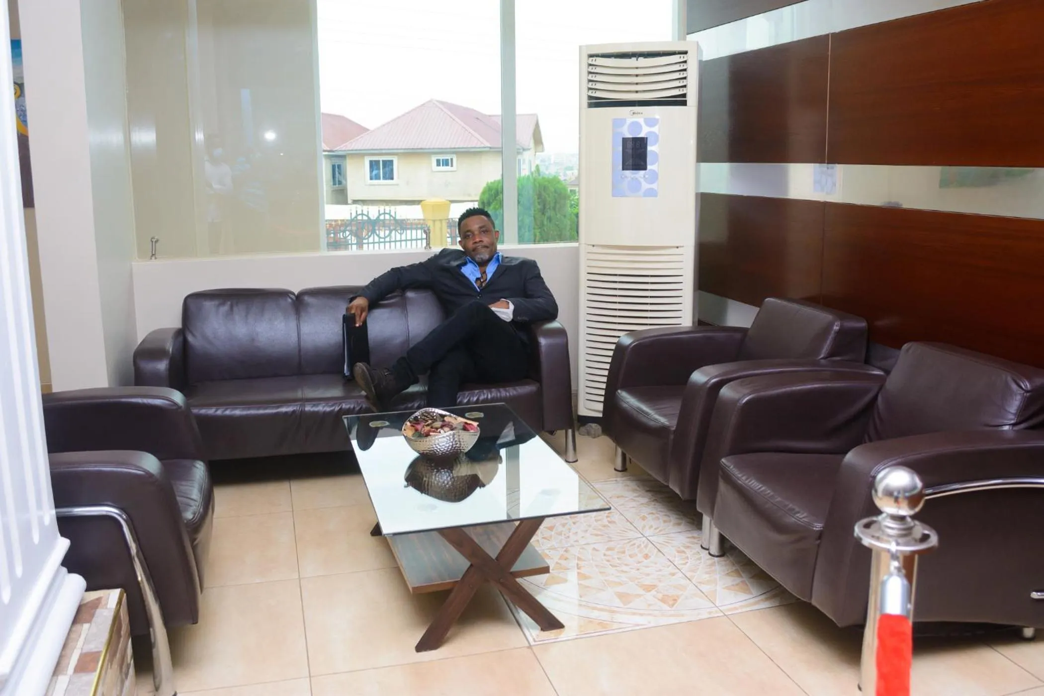 Seating area in Mendiata Hotel