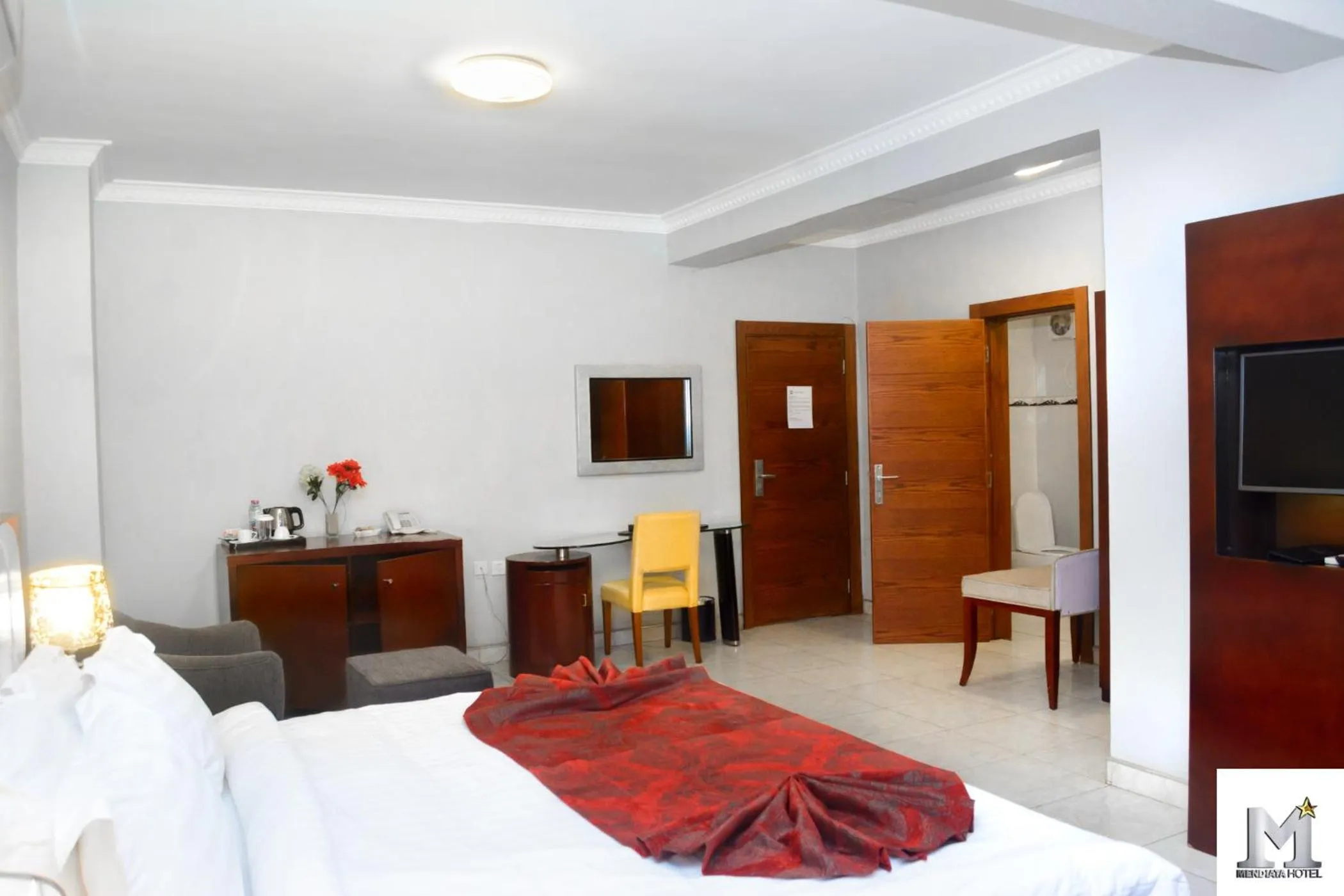 Photo of the whole room, Bed in Mendiata Hotel