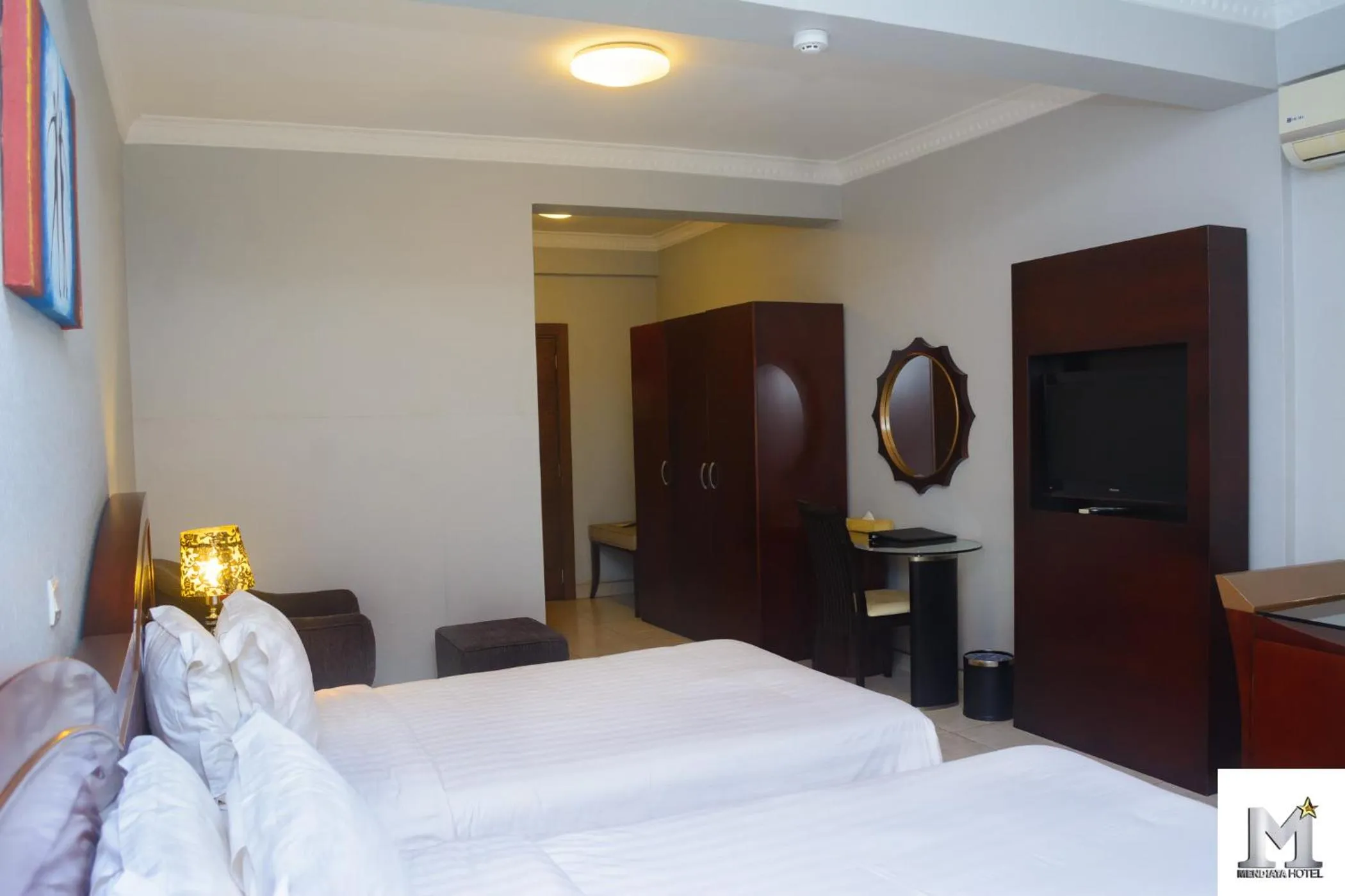 Photo of the whole room, Bed in Mendiata Hotel