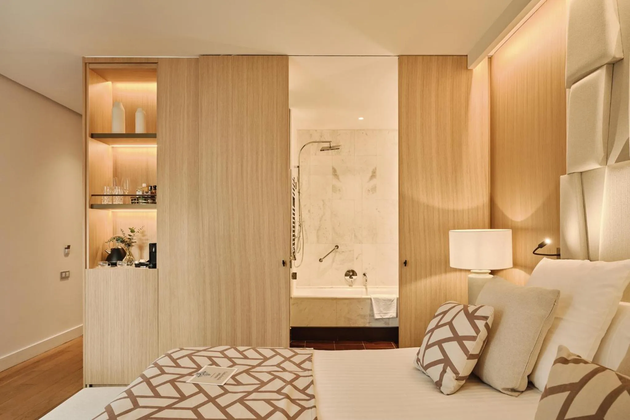 Bedroom, Bed in Hospes Palau de La Mar, Valencia, a Member of Design Hotels