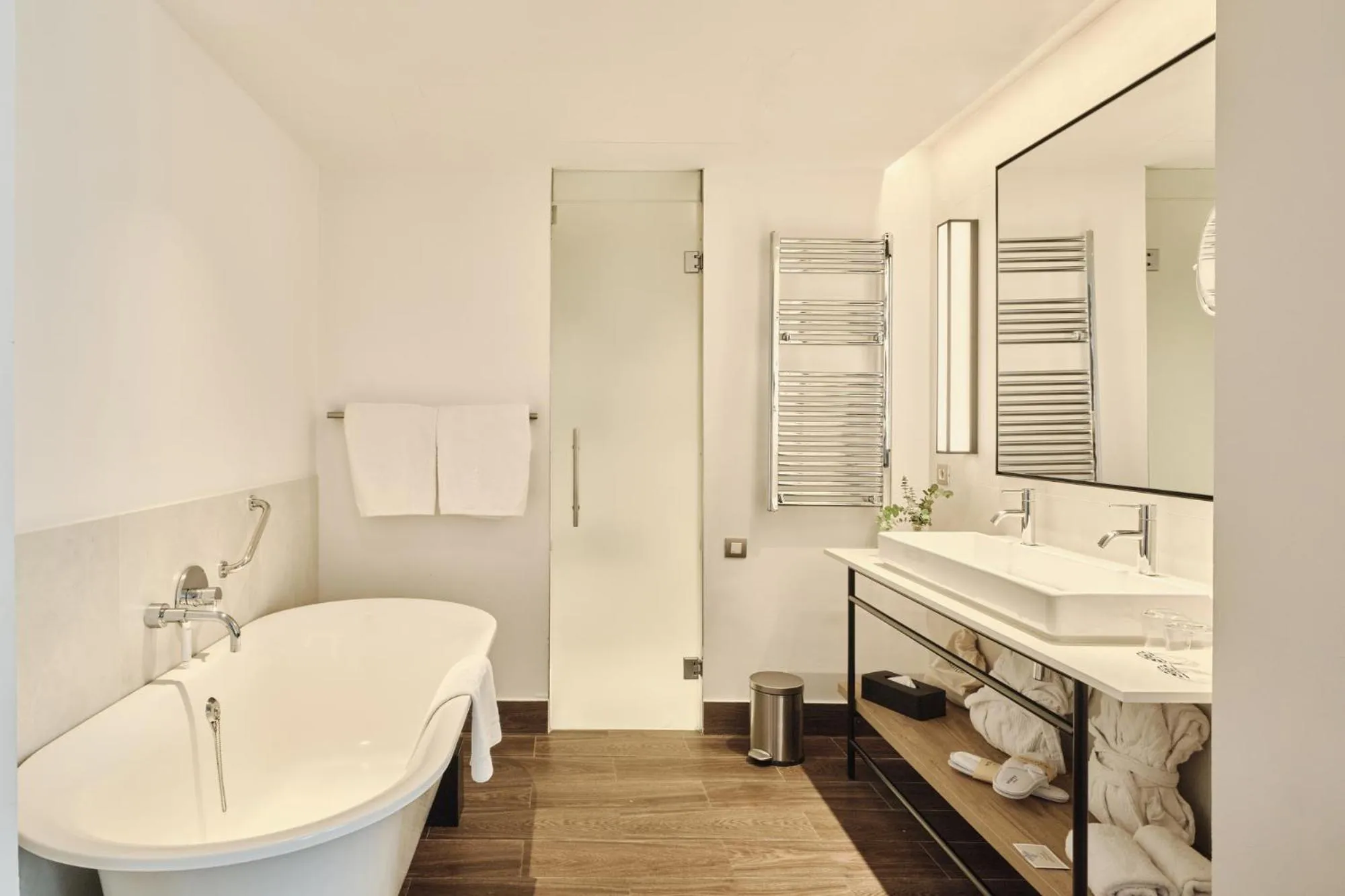 Bathroom in Hospes Palau de La Mar, Valencia, a Member of Design Hotels