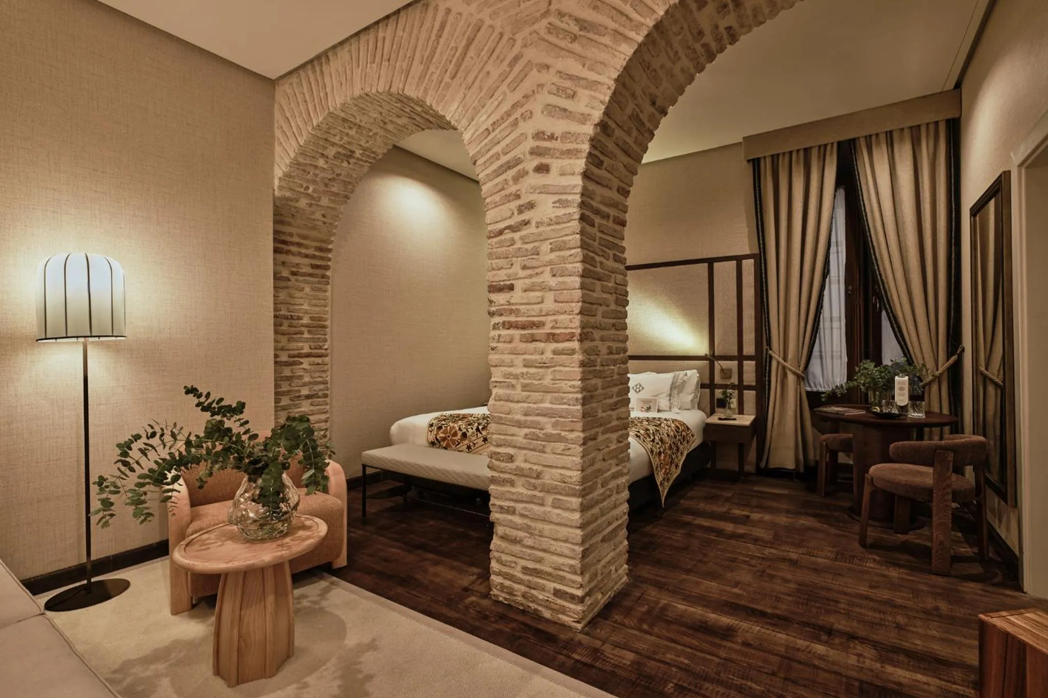 Bed in Hospes Palacio del Bailio, a Member of Design Hotels