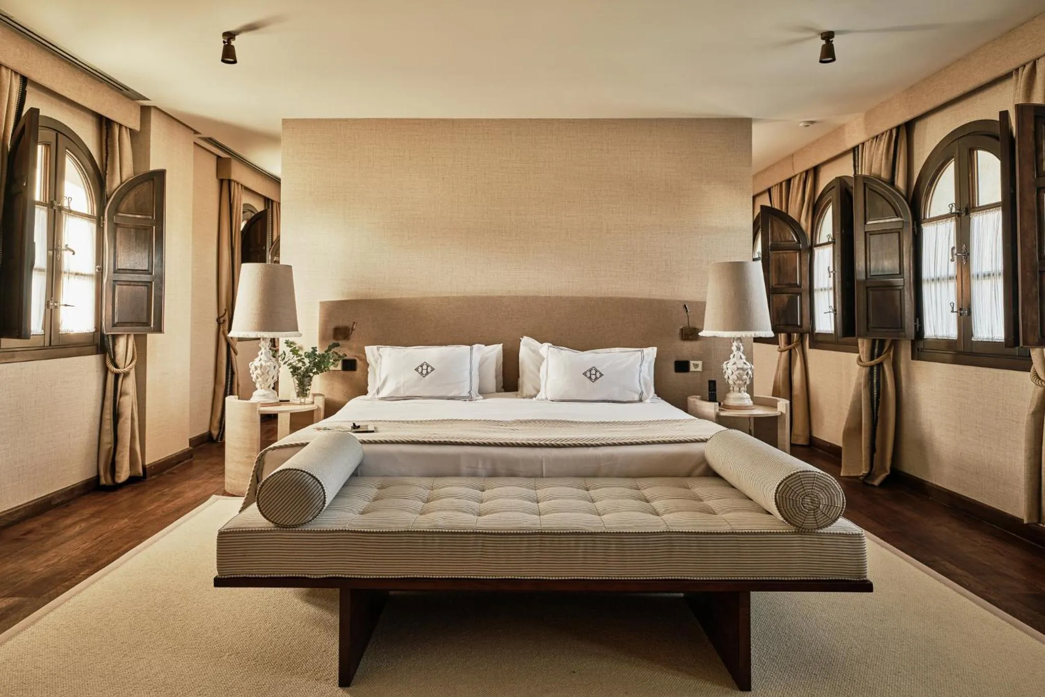 Bed in Hospes Palacio del Bailio, a Member of Design Hotels