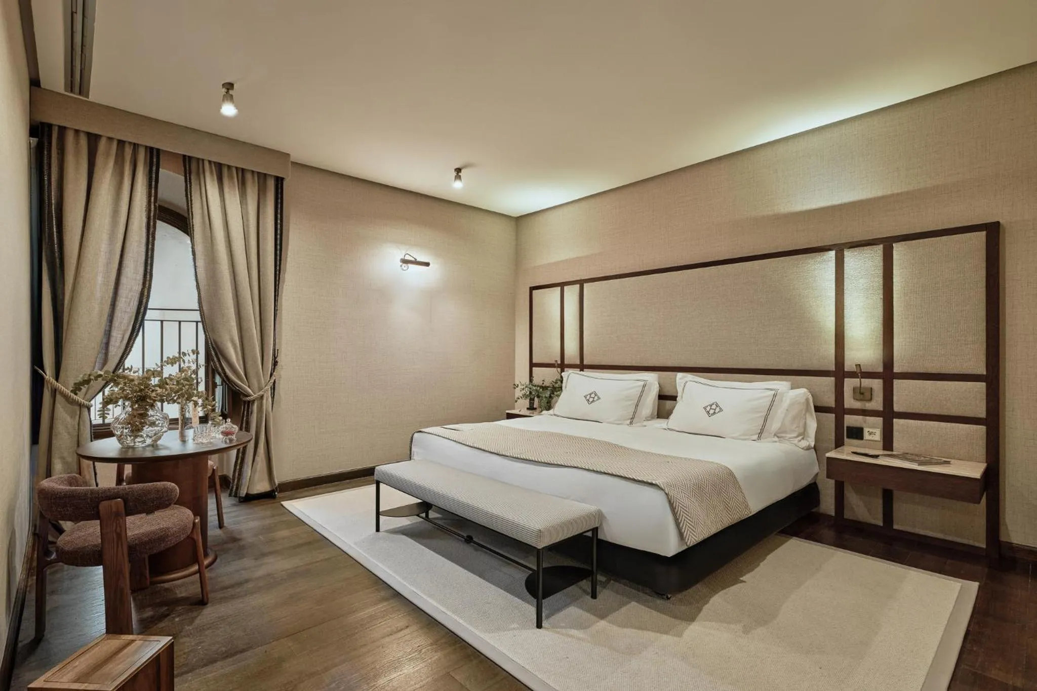 Bed in Hospes Palacio del Bailio, a Member of Design Hotels