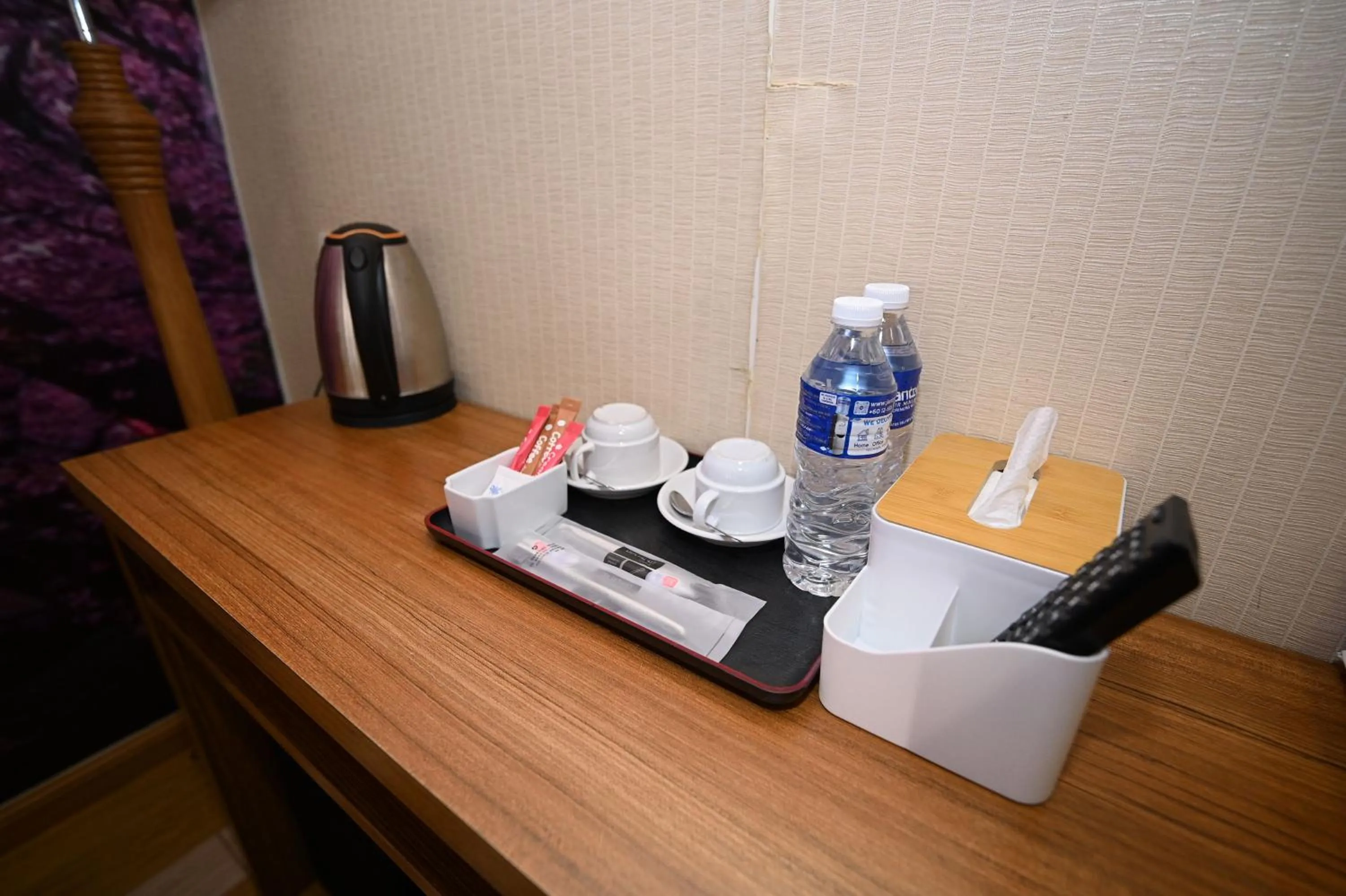 Swing & Pillows - USJ Taipan